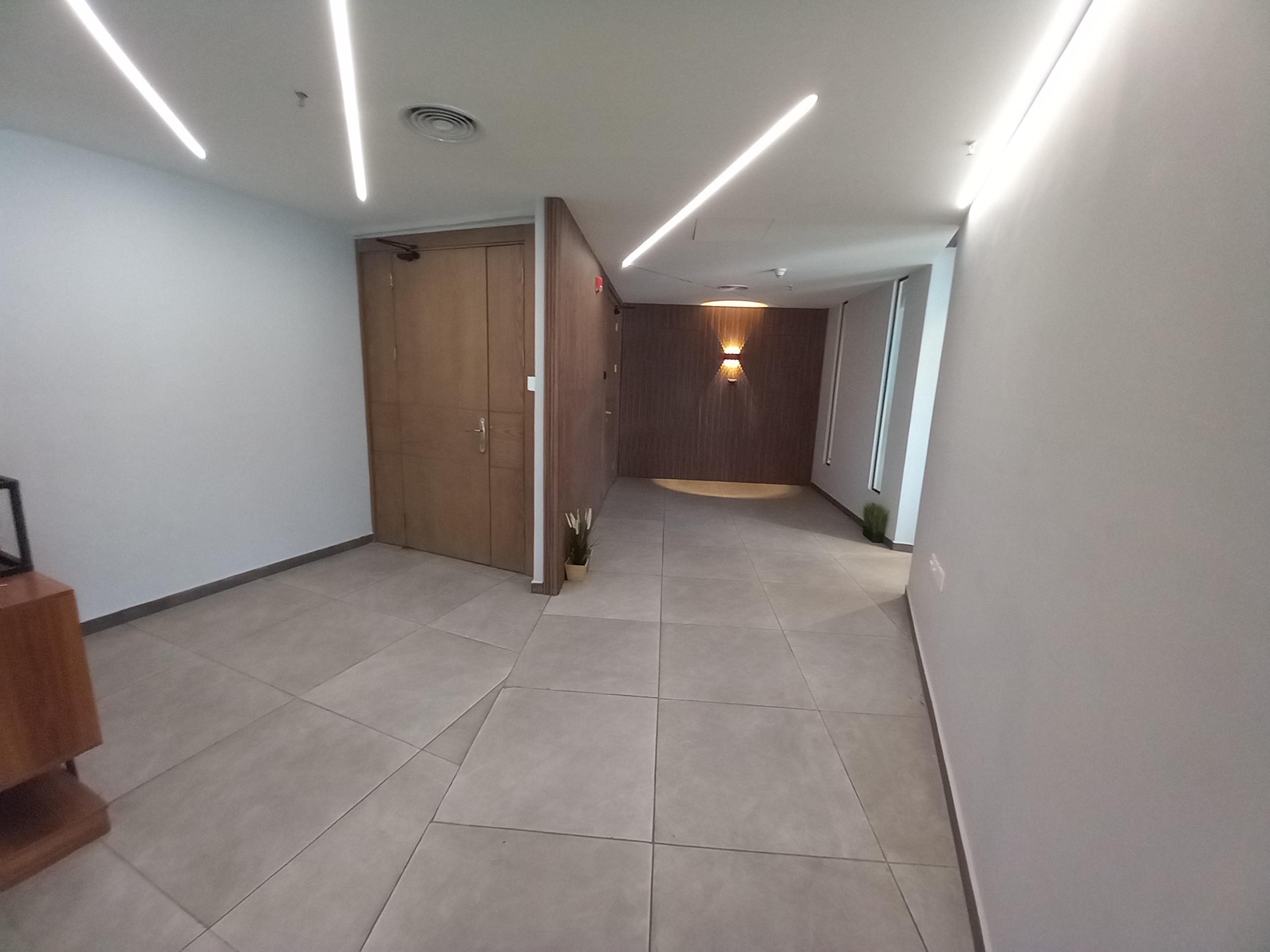 Luxury Offices Available for Rent or Sale in Abdoun   - Property Image 12