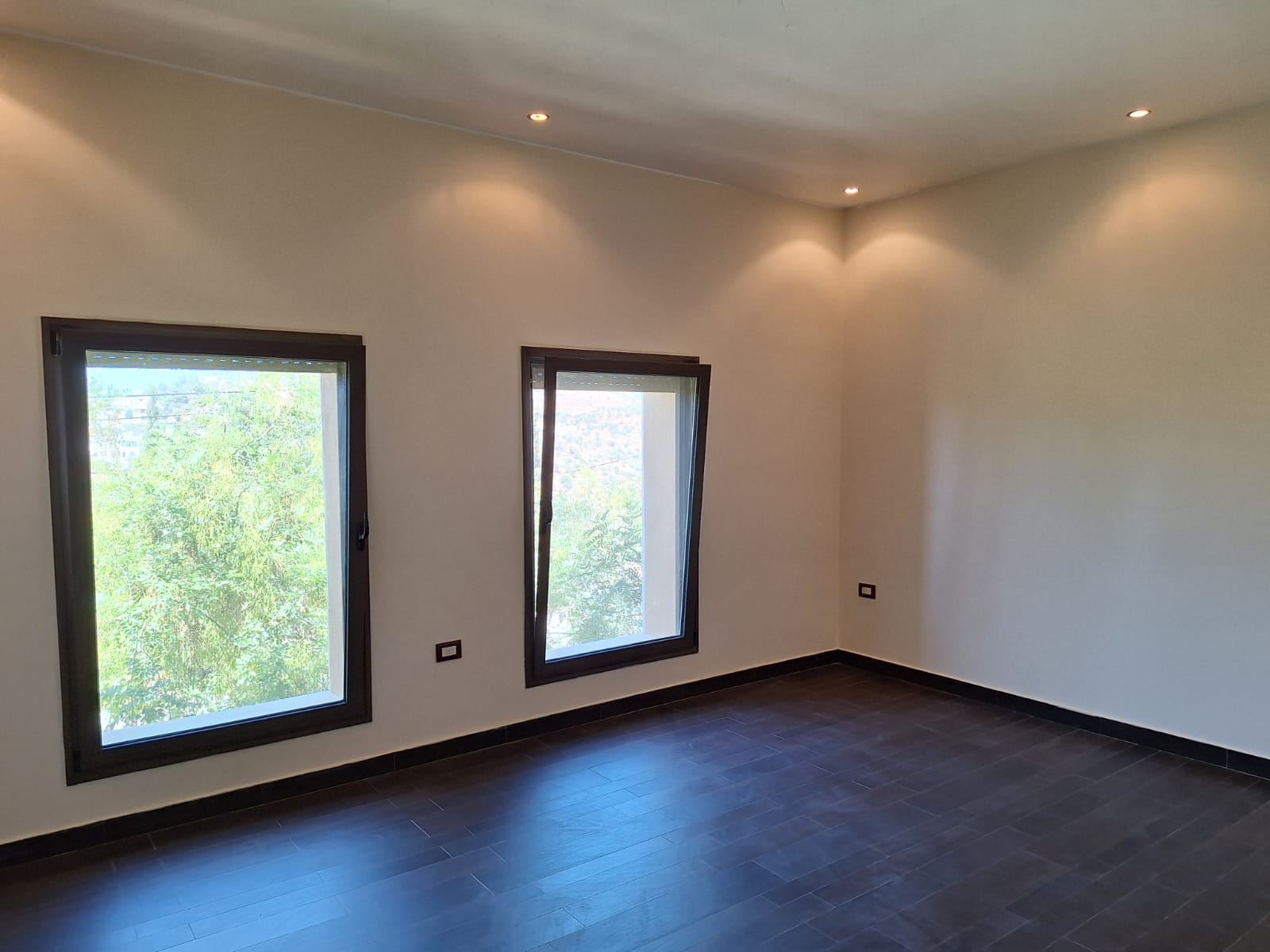 Luxury Villa for Sale in Dabouq with Spacious Modern Design - Property Image 6