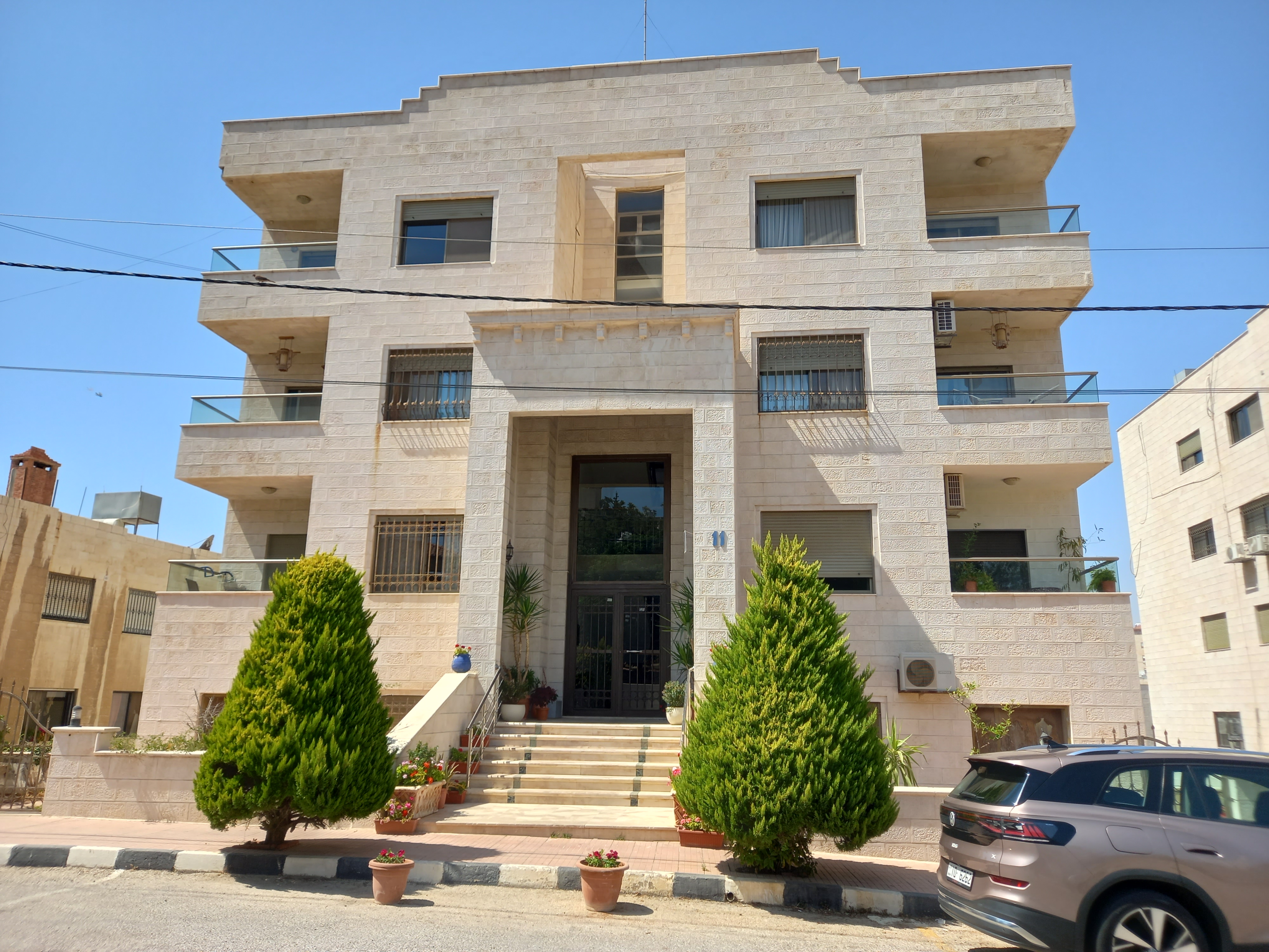 A beautiful apartment in a great location is available for rent. - Rent in Amman