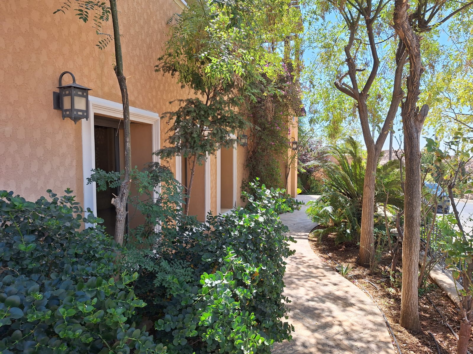 Luxury Villa for Sale in Dabouq with Spacious Modern Design - Property Image 4