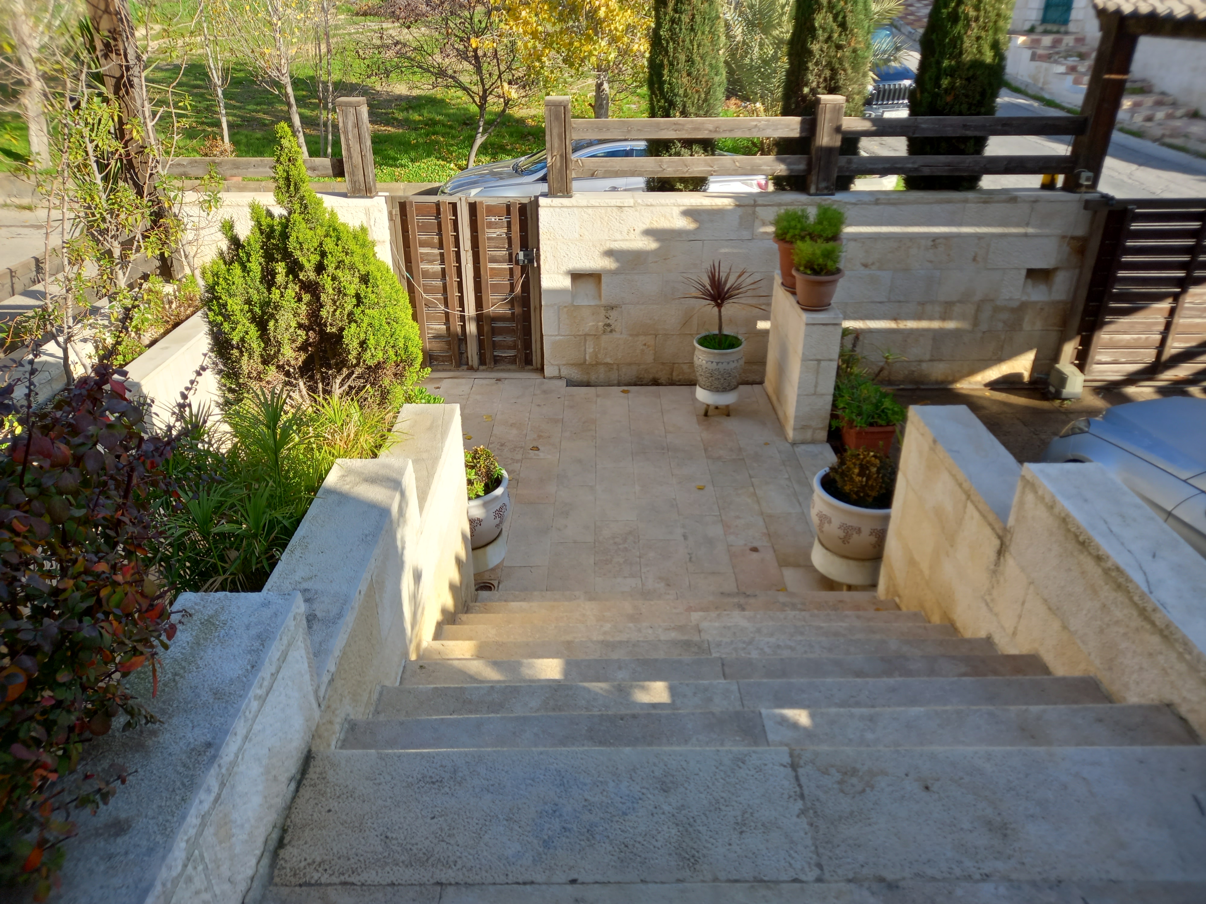 Spacious Duplex Apartment for Rent in a Prime Location in Abdoun - Property Image 5