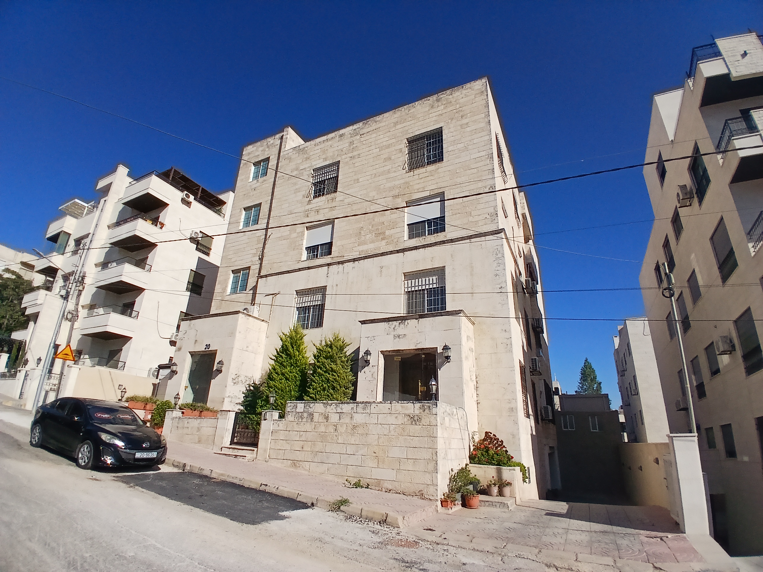 Large Apartment for Sale –Prince Rashid Area - Buy  in Amman