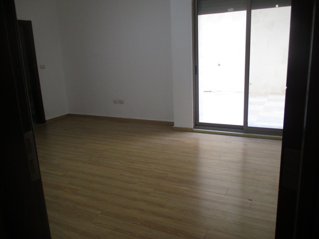  ground apartment with garden in Jabal Amman for rent    - Property Image 18