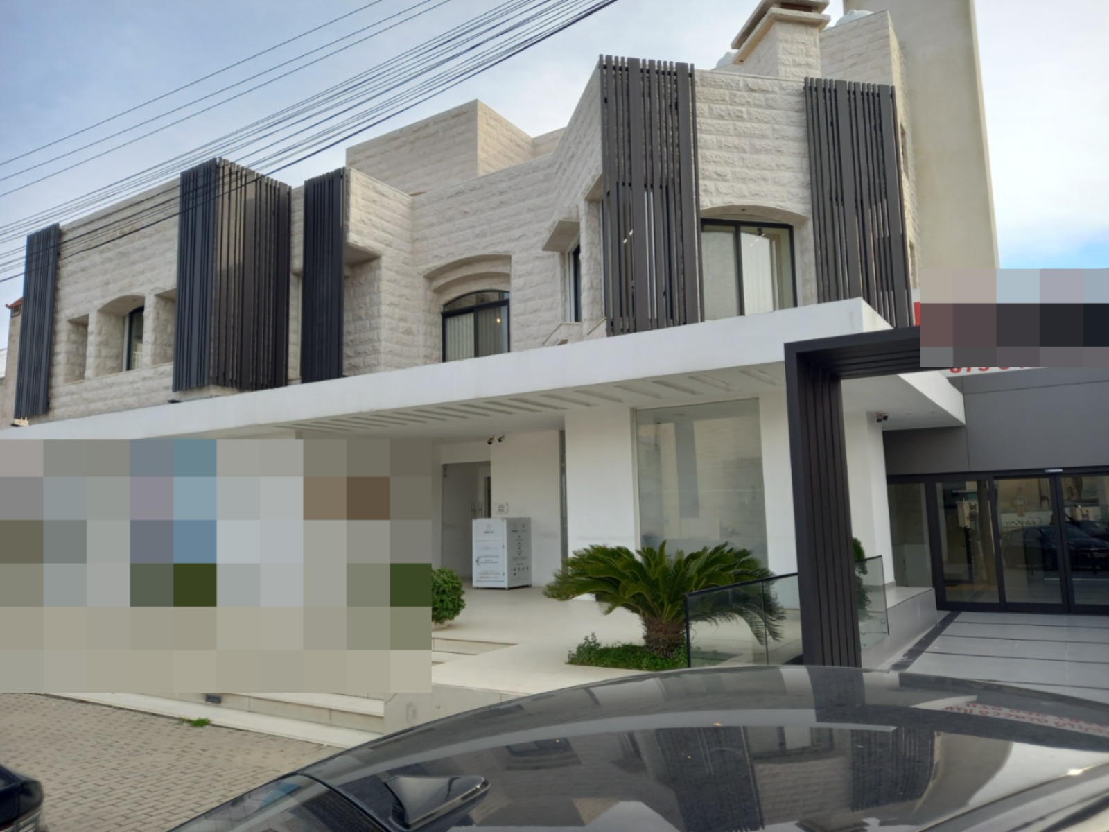 Modernly finished commercial offices available for rent in Abdoun. - Rent in Amman