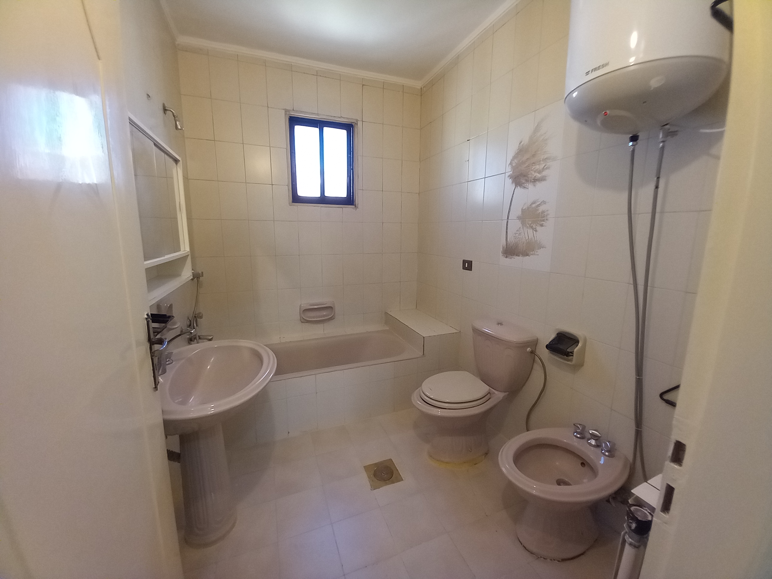 Apartment for Sale in Um Uthaina at a Special Price  - Property Image 8