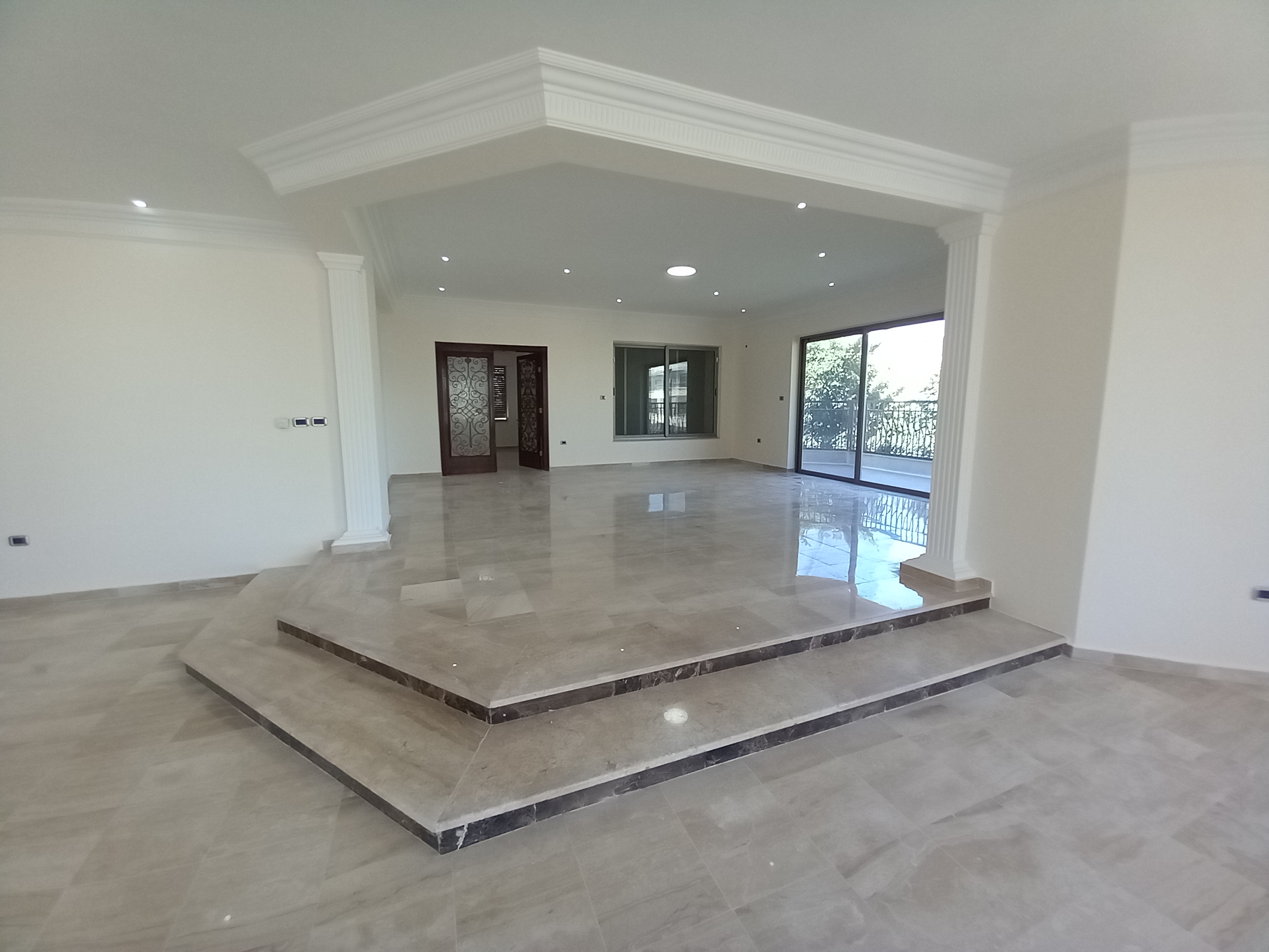 Full-Floor Apartment for Rent – Between Deir Ghbar and Swaifiyeh. - Property Image 9