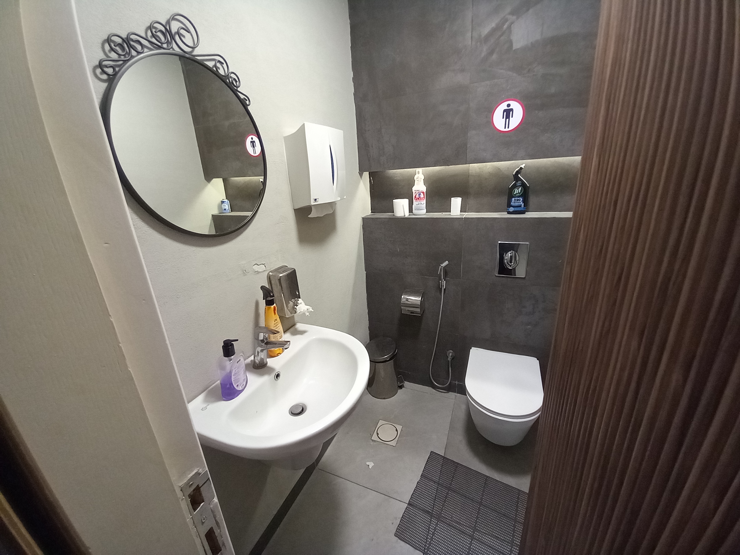 Luxury Offices Available for Rent or Sale in Abdoun   - Property Image 11