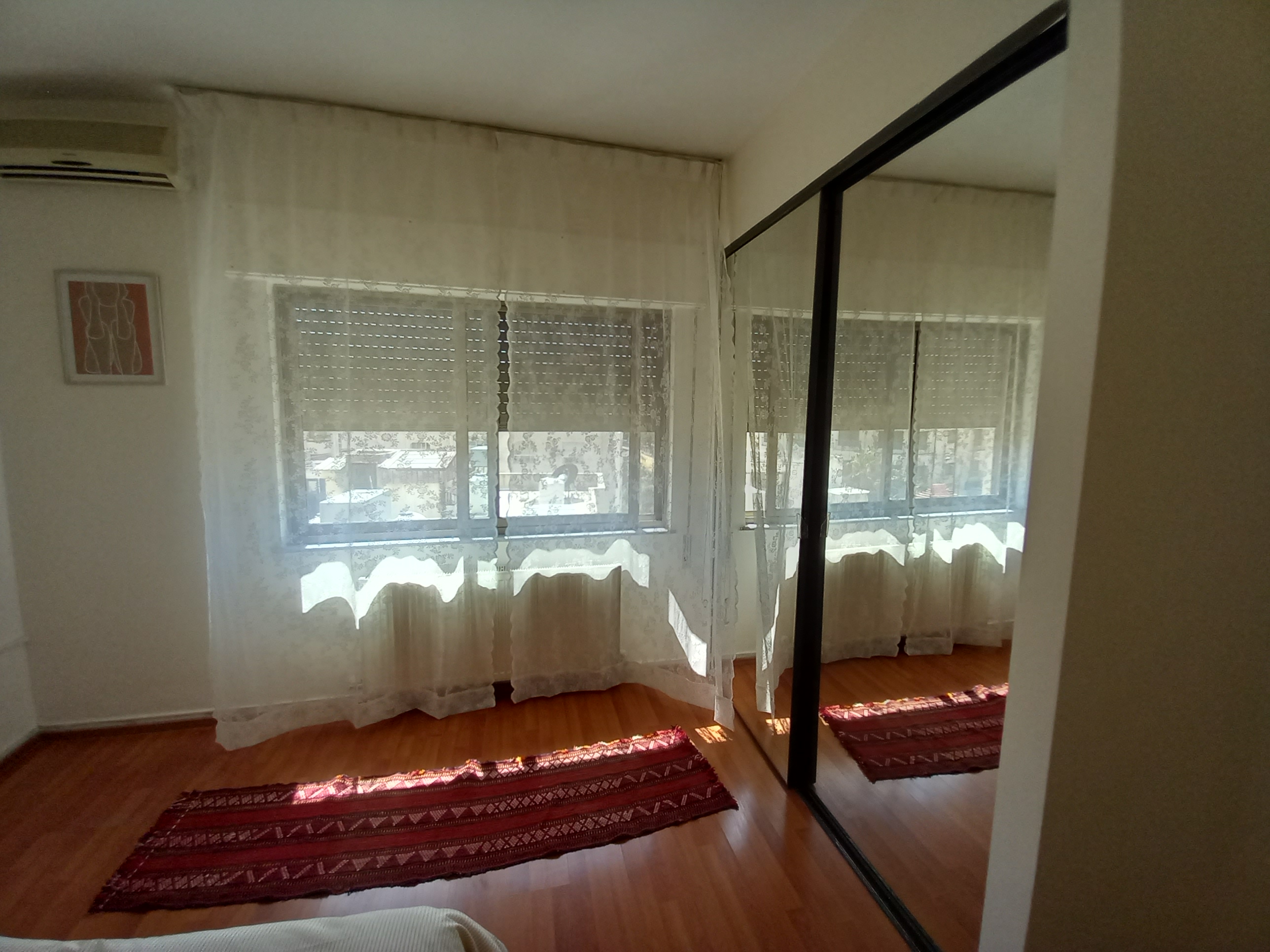 A beautiful apartment in a prime location is available for rent in Jabal Amman, 4th Circle. - Property Image 7