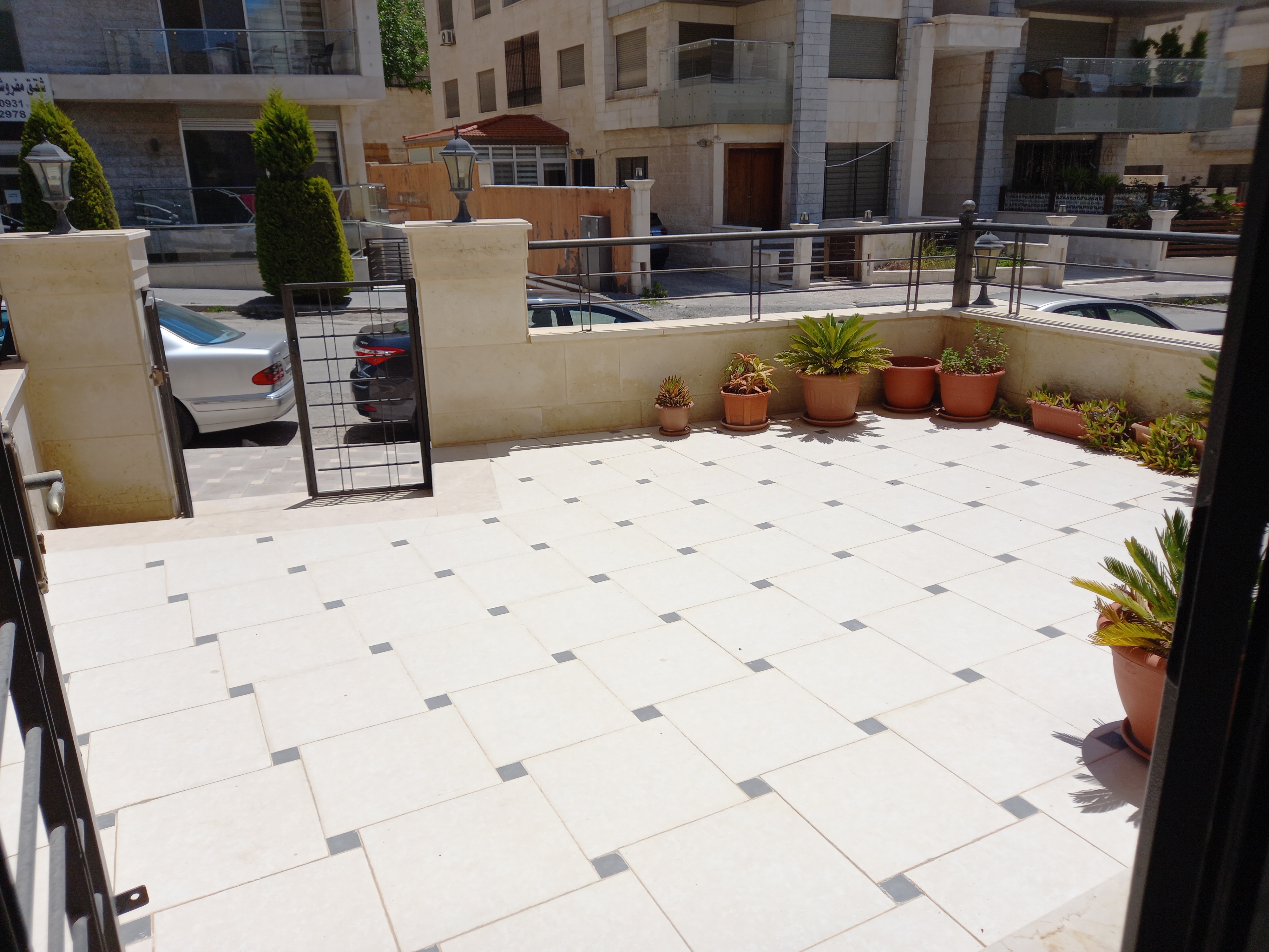 a furnished  ground apartment in Deir Ghbar for rent   - Property Image 3
