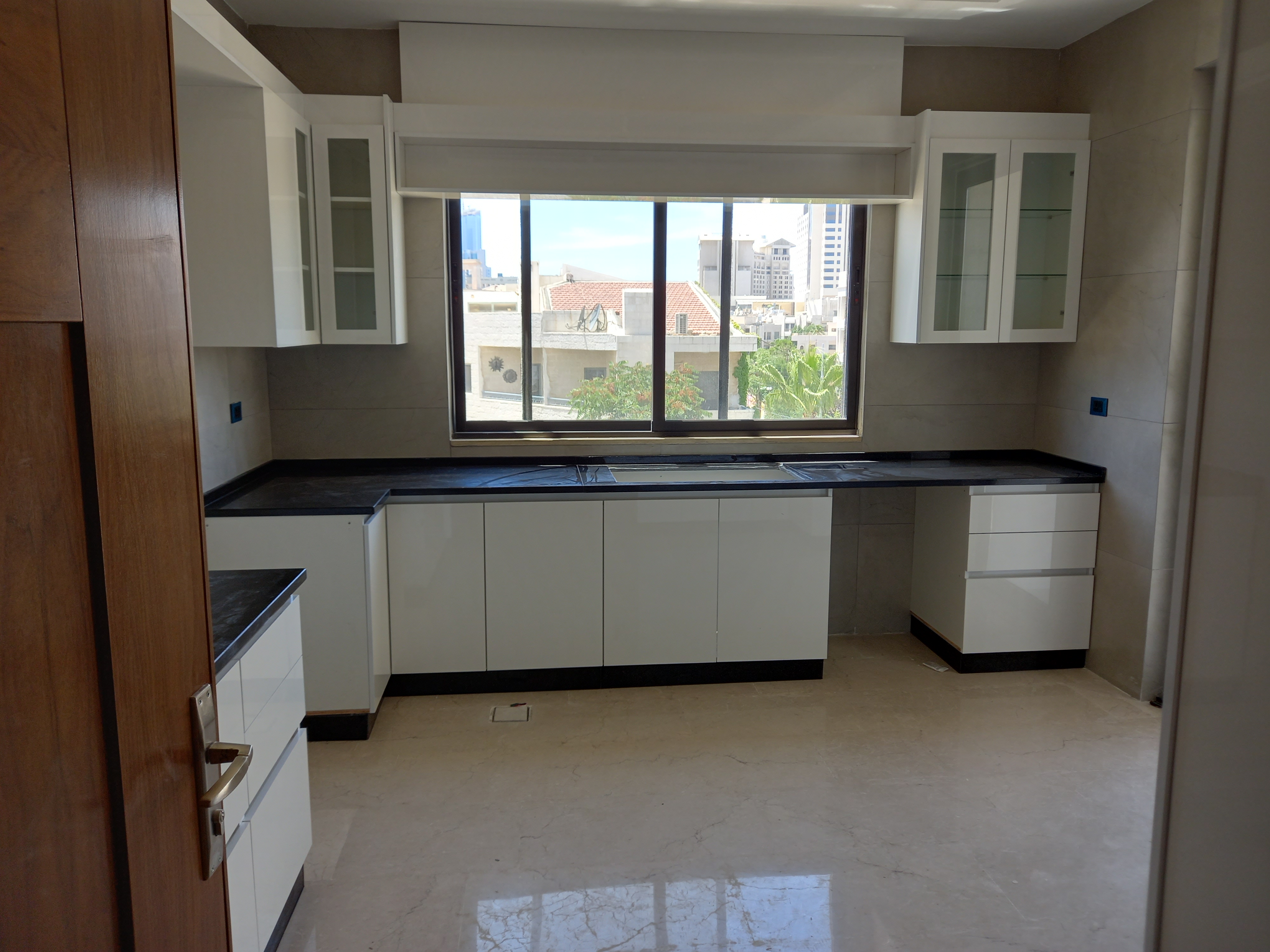 modern building apartment  with view  in Jabal Amman for rent  - Property Image 4