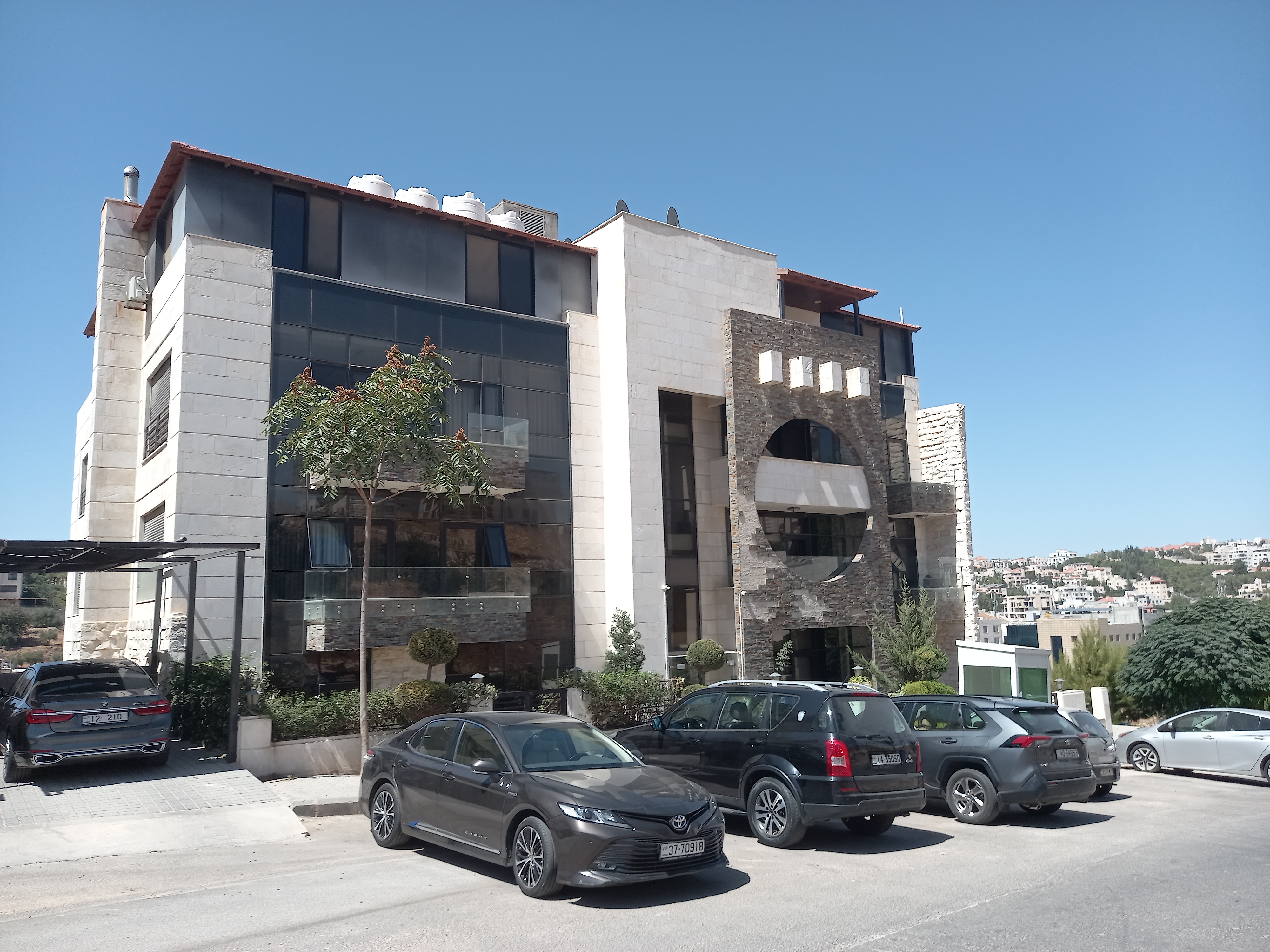 Duplex for Sale in One of the Most Beautiful Areas of Khalda - Buy  in Amman