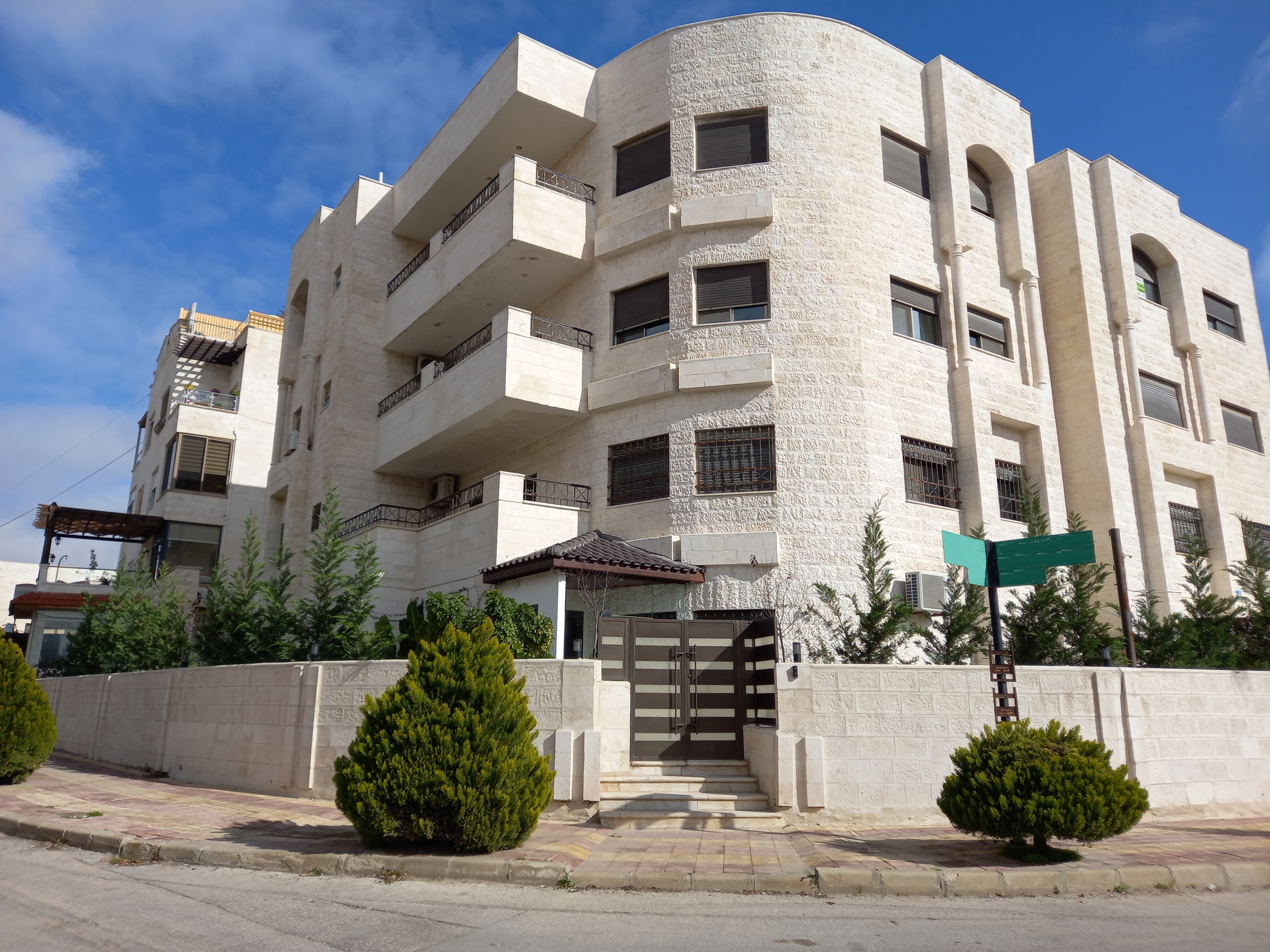 Apartment in Swaifiyeh for rent