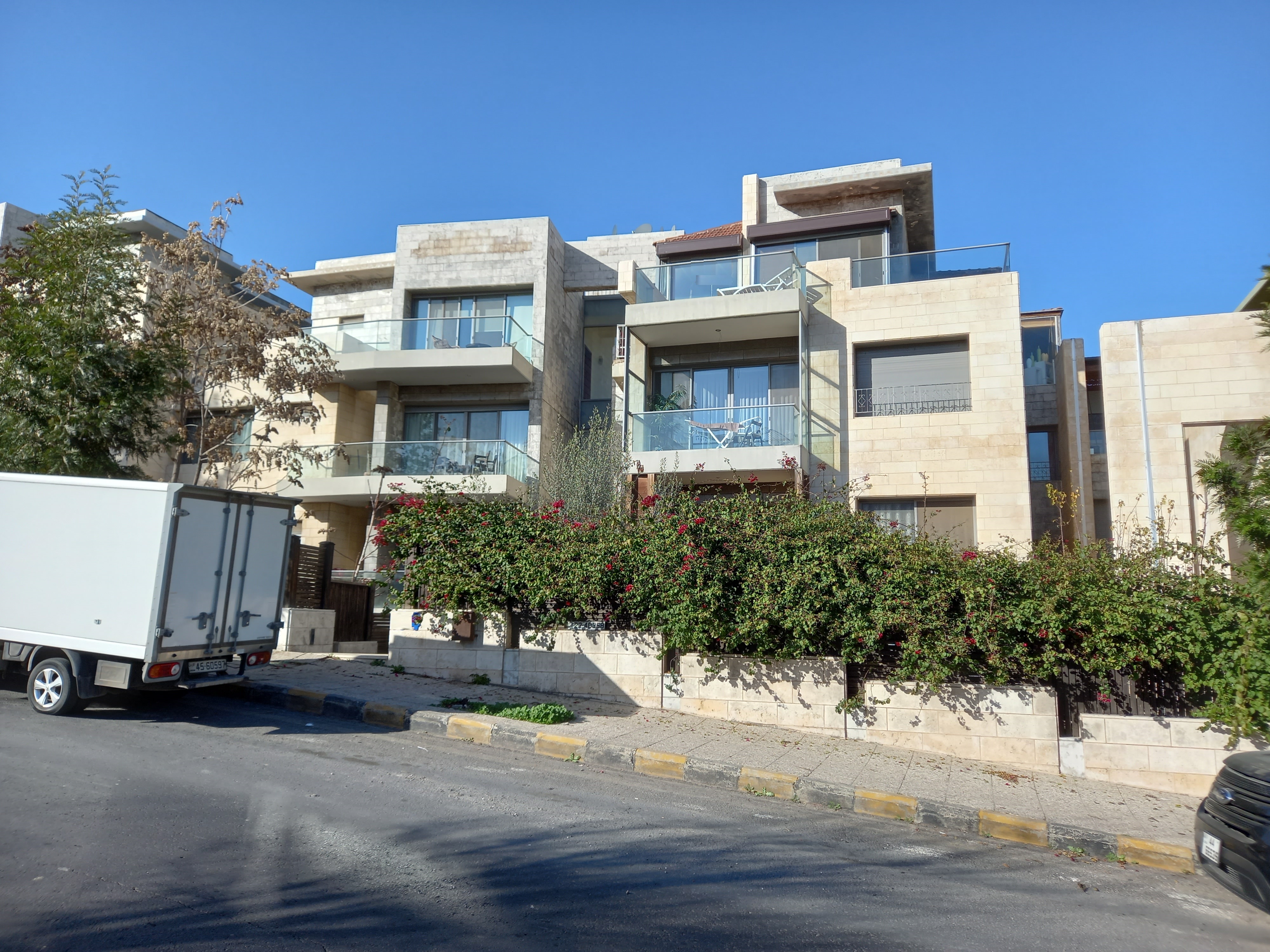 Roof in Abdoun for rent