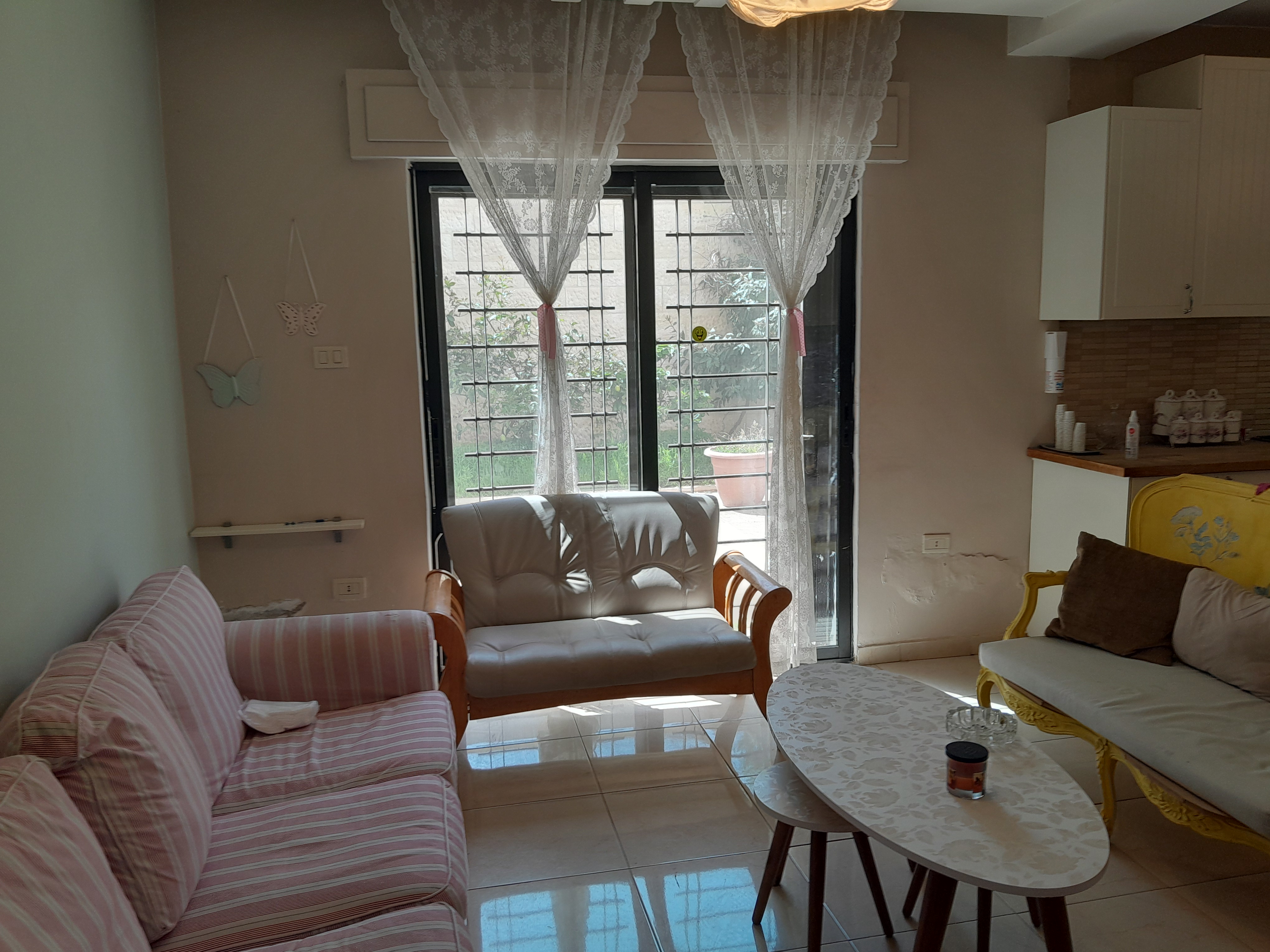 Prime Apartment in Quiet Dahiyet Al Nakheel - Property Image 4