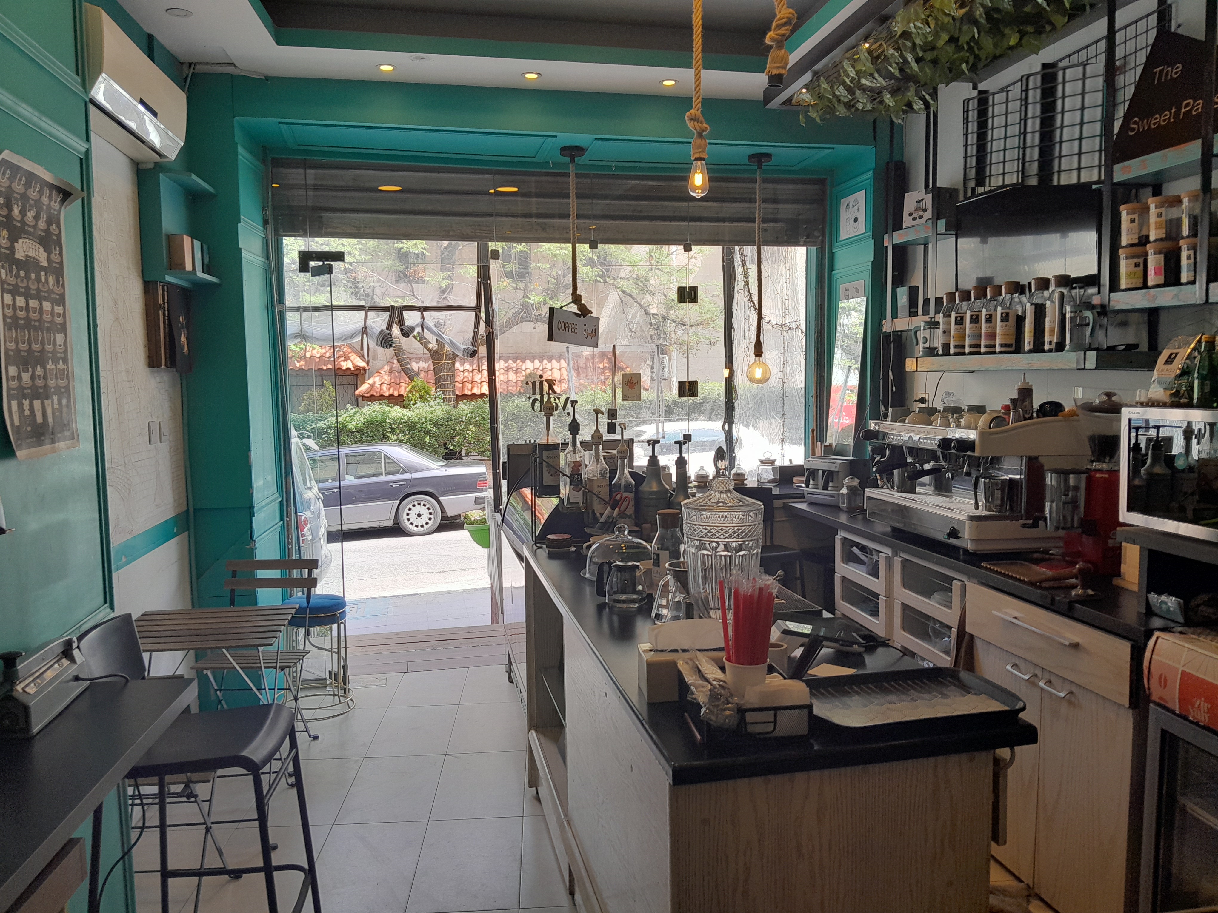 Investment Opportunity( Coffee Shop ) For Sale In Alwaibdeh