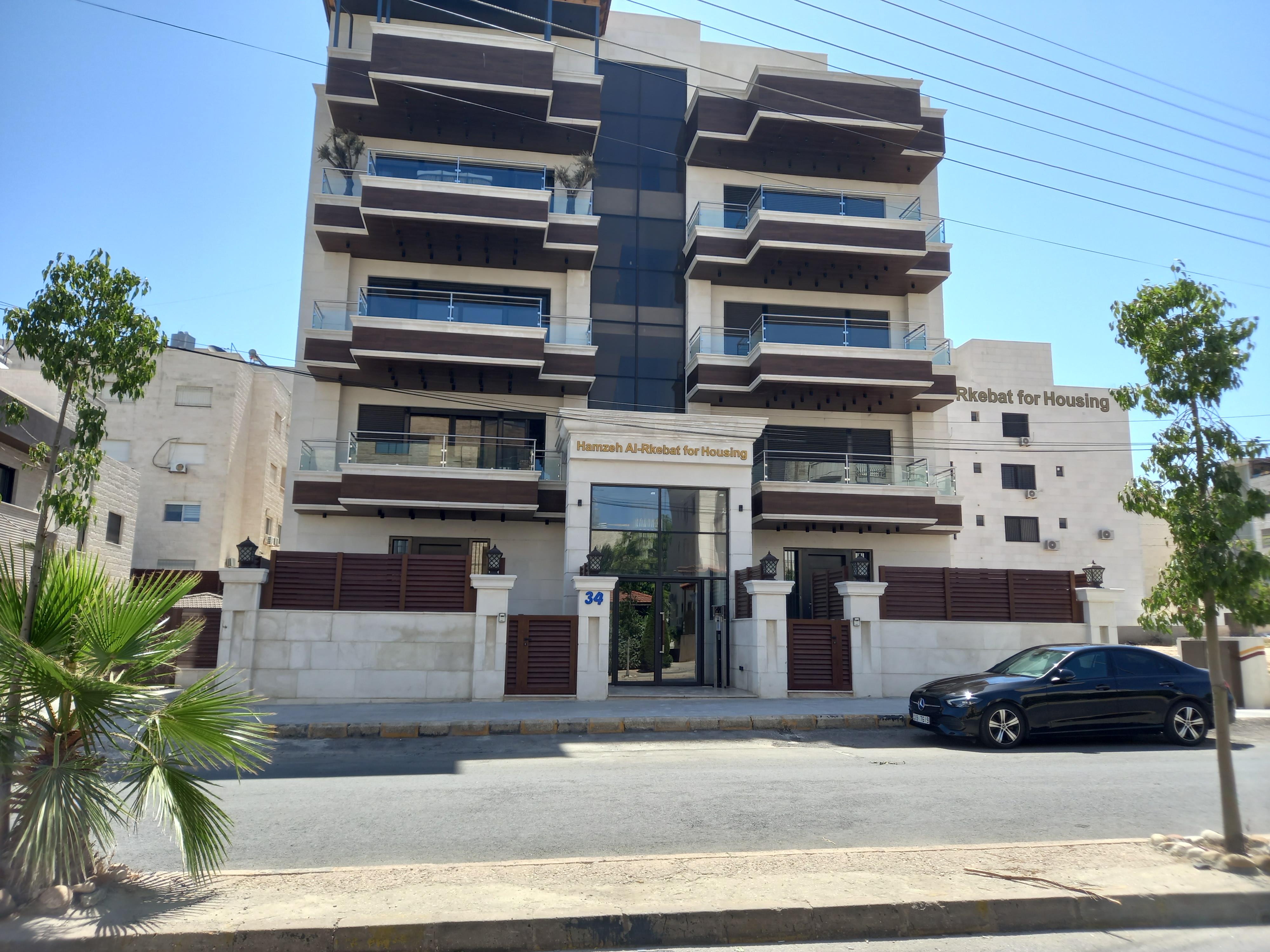  A Magnificent Apartment Available For Rent In Deir Ghbar 