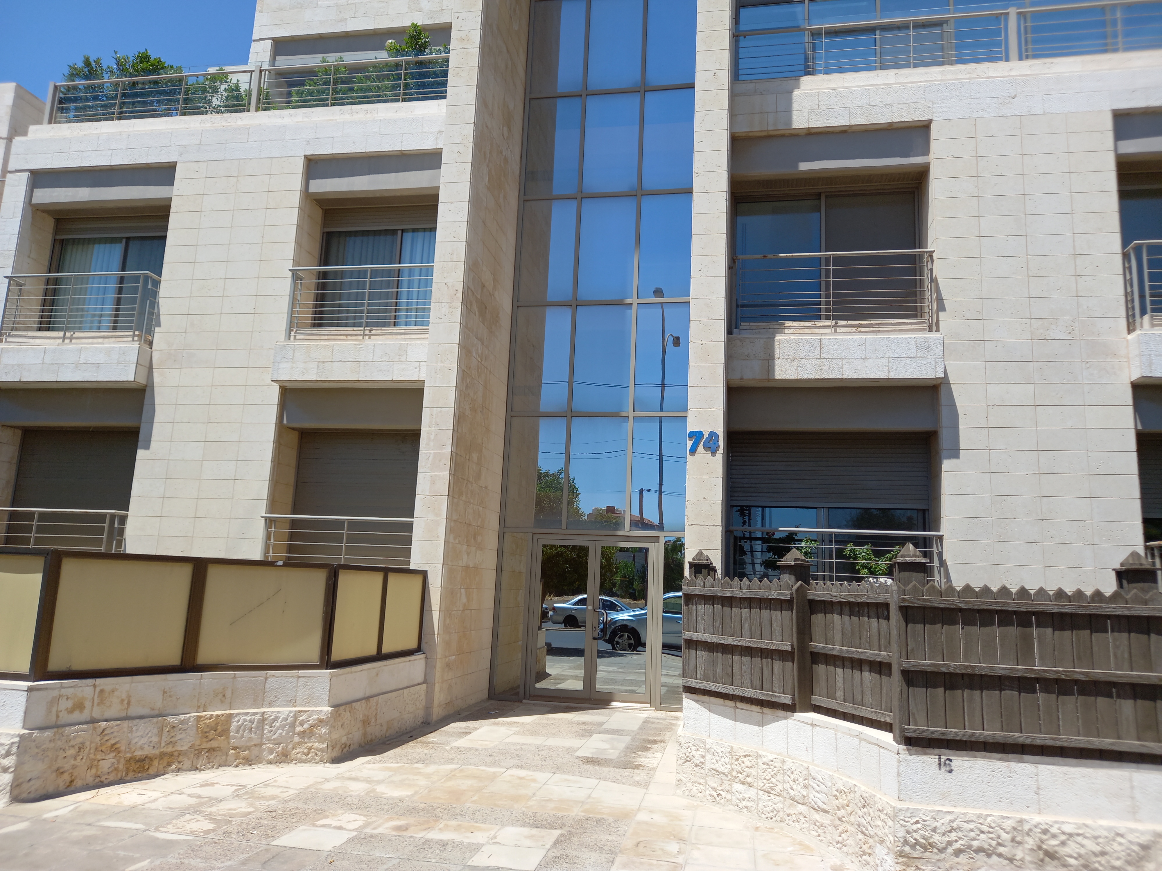 An apartment for rent in the most luxurious compound in Abdoun