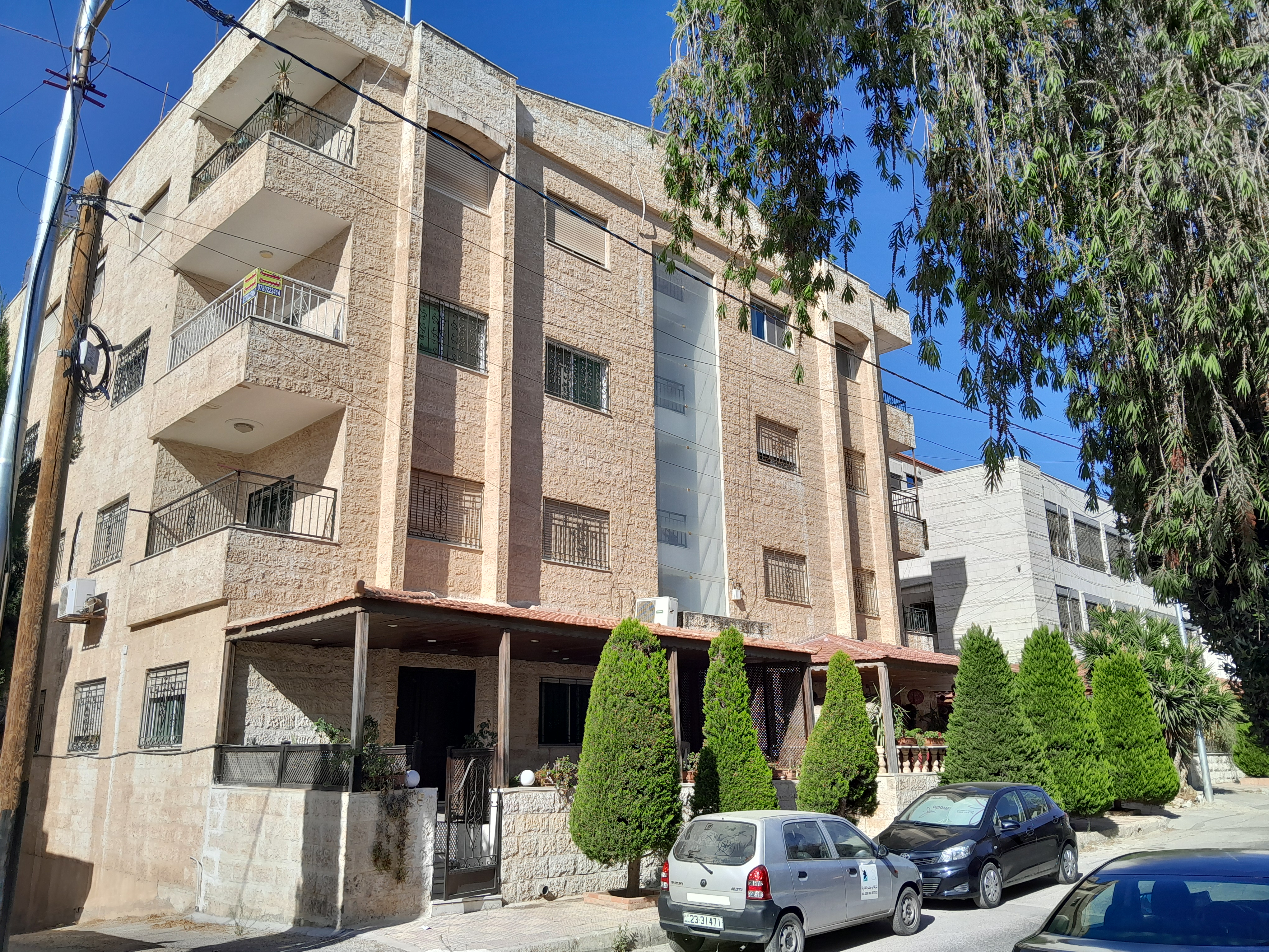 Beautiful Ground-Floor Apartment For Rent in Alrabia.