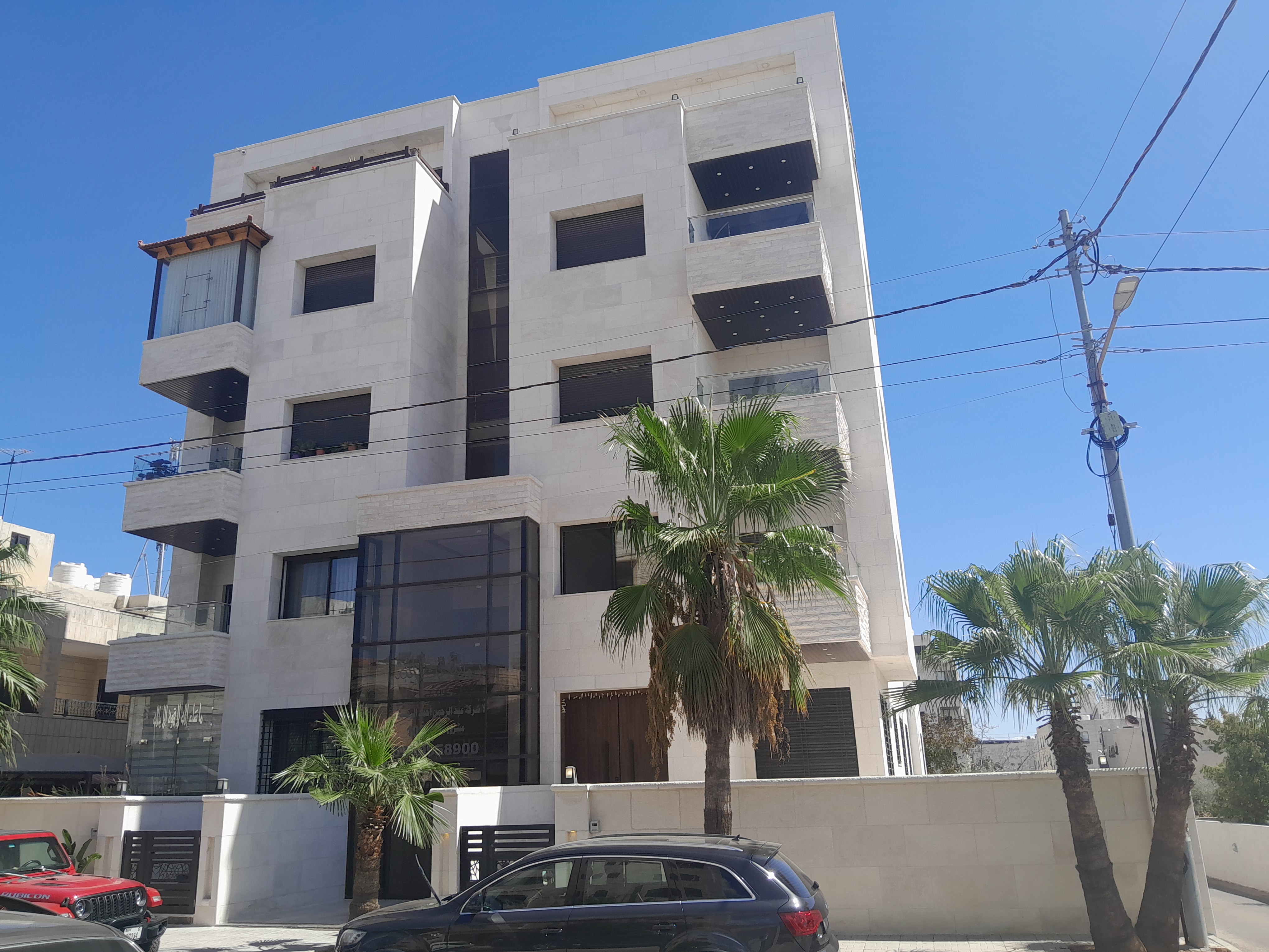  Ground Floor Apartment in Dahiyet El Amir Rashed