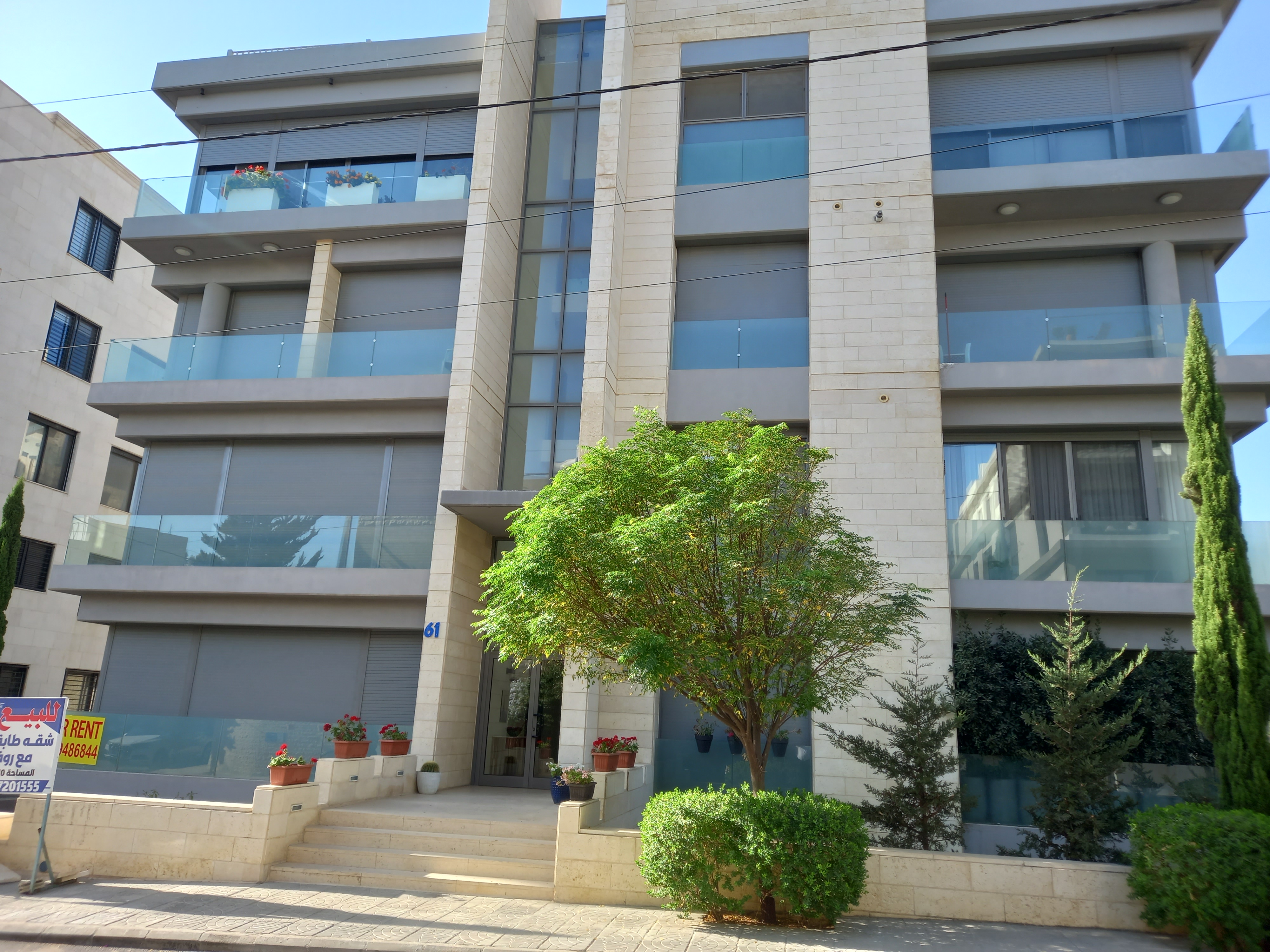 Apartment with roof in Deir Ghbar