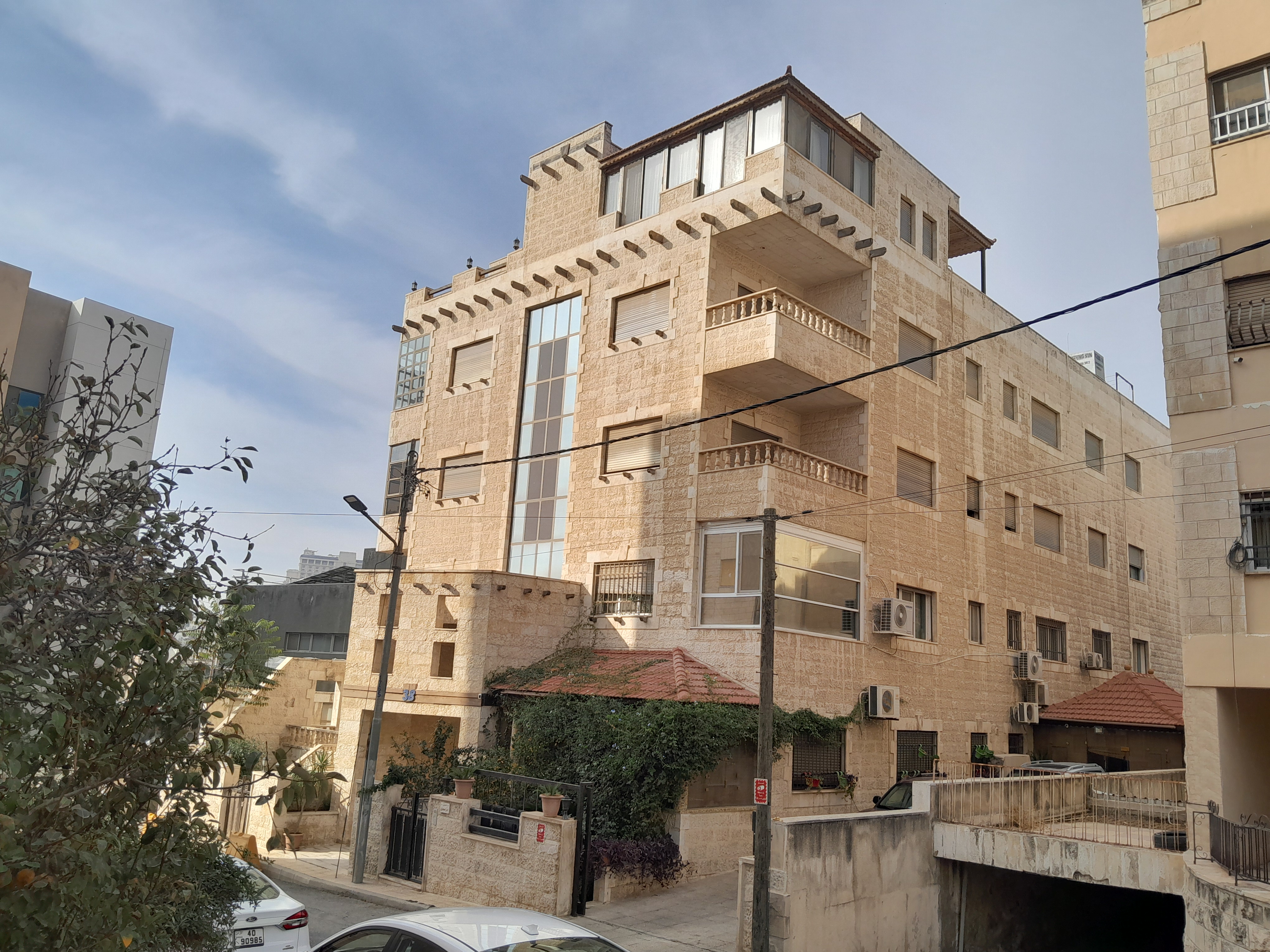  Luxurious Apartment For Rent in Abdoun