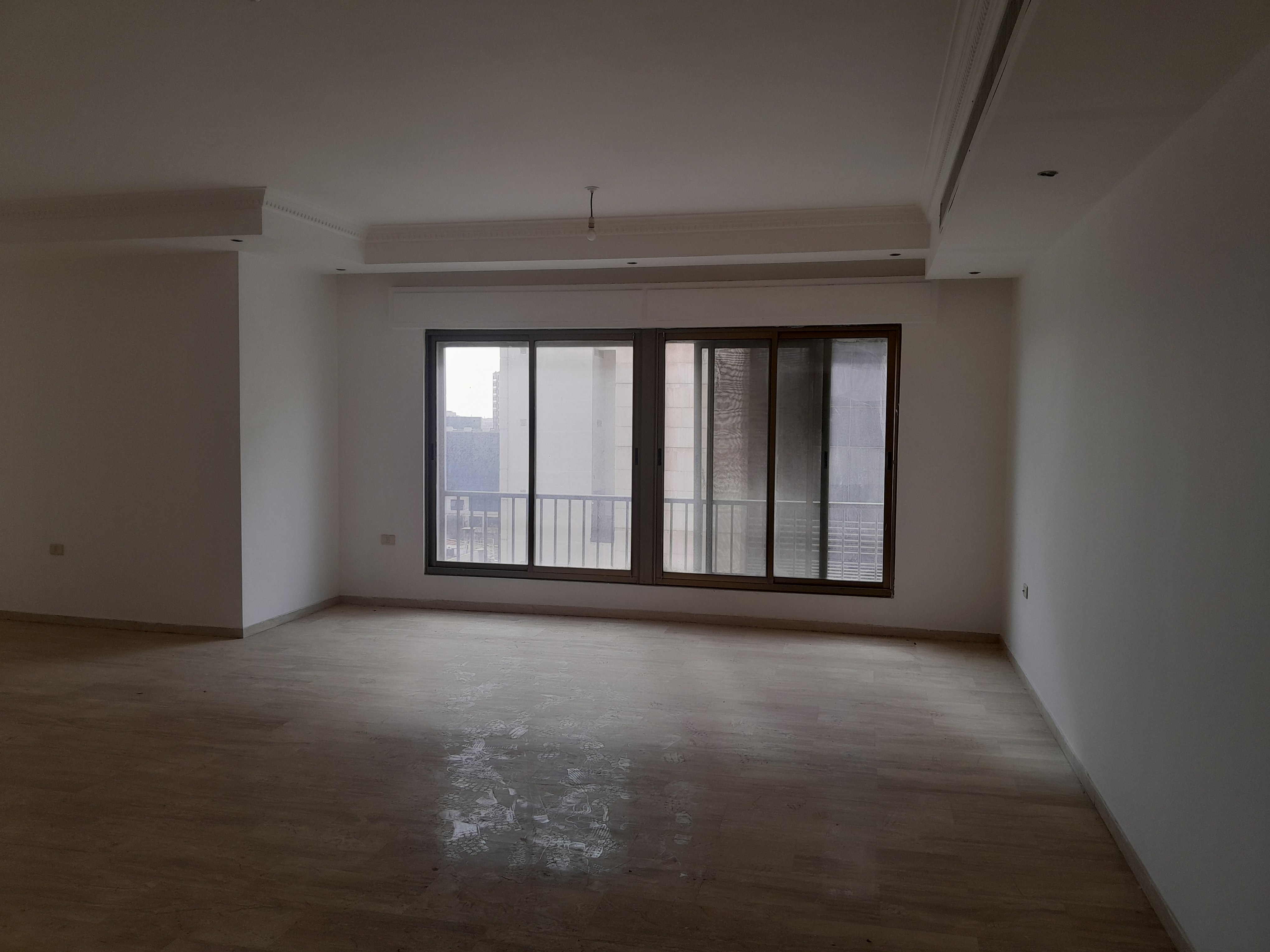 Top Apartments for Sale in Um Uthaina - Property Image 2