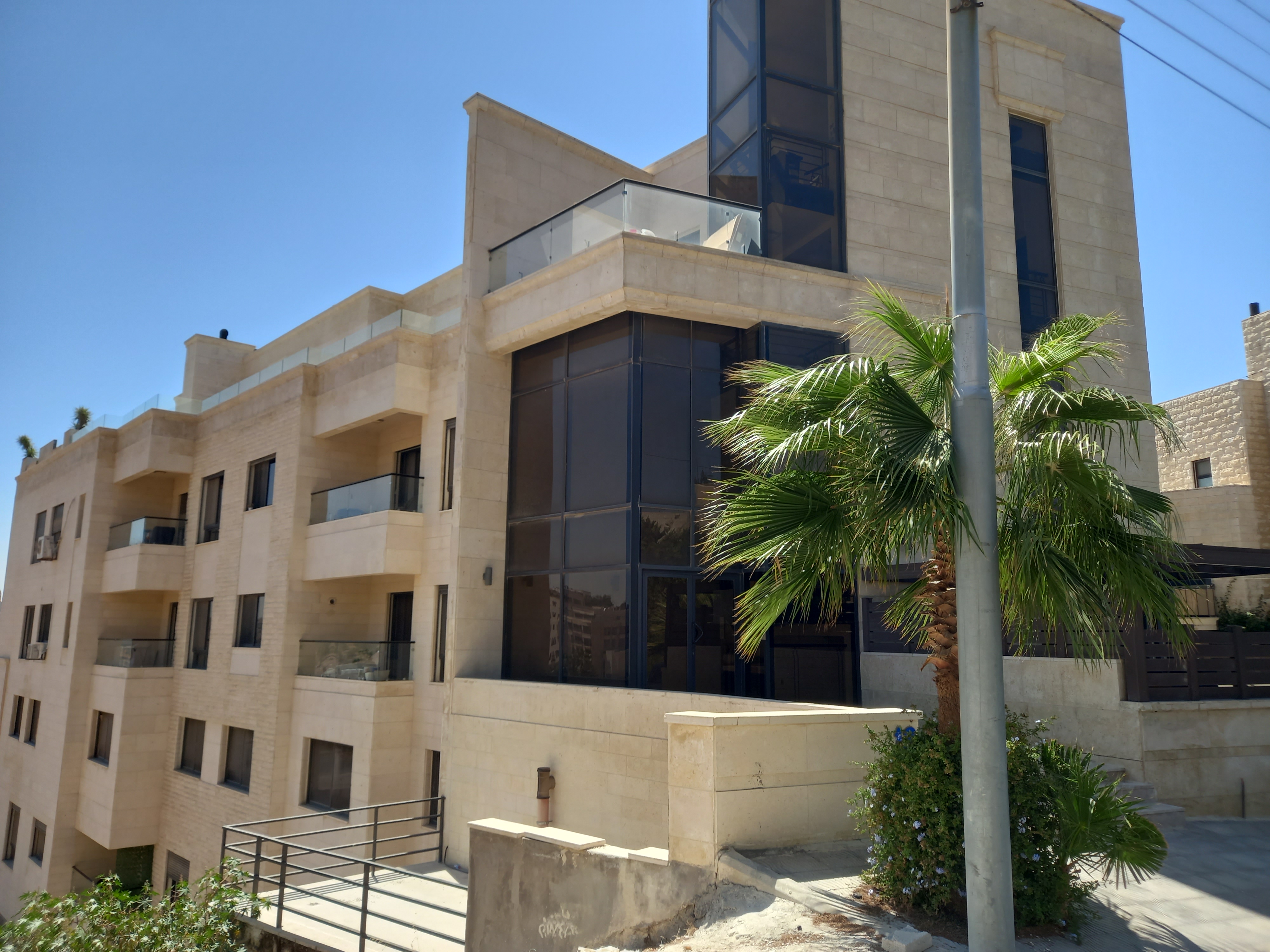 Semi Attached Villa For Rent In Al-Rabiyeh