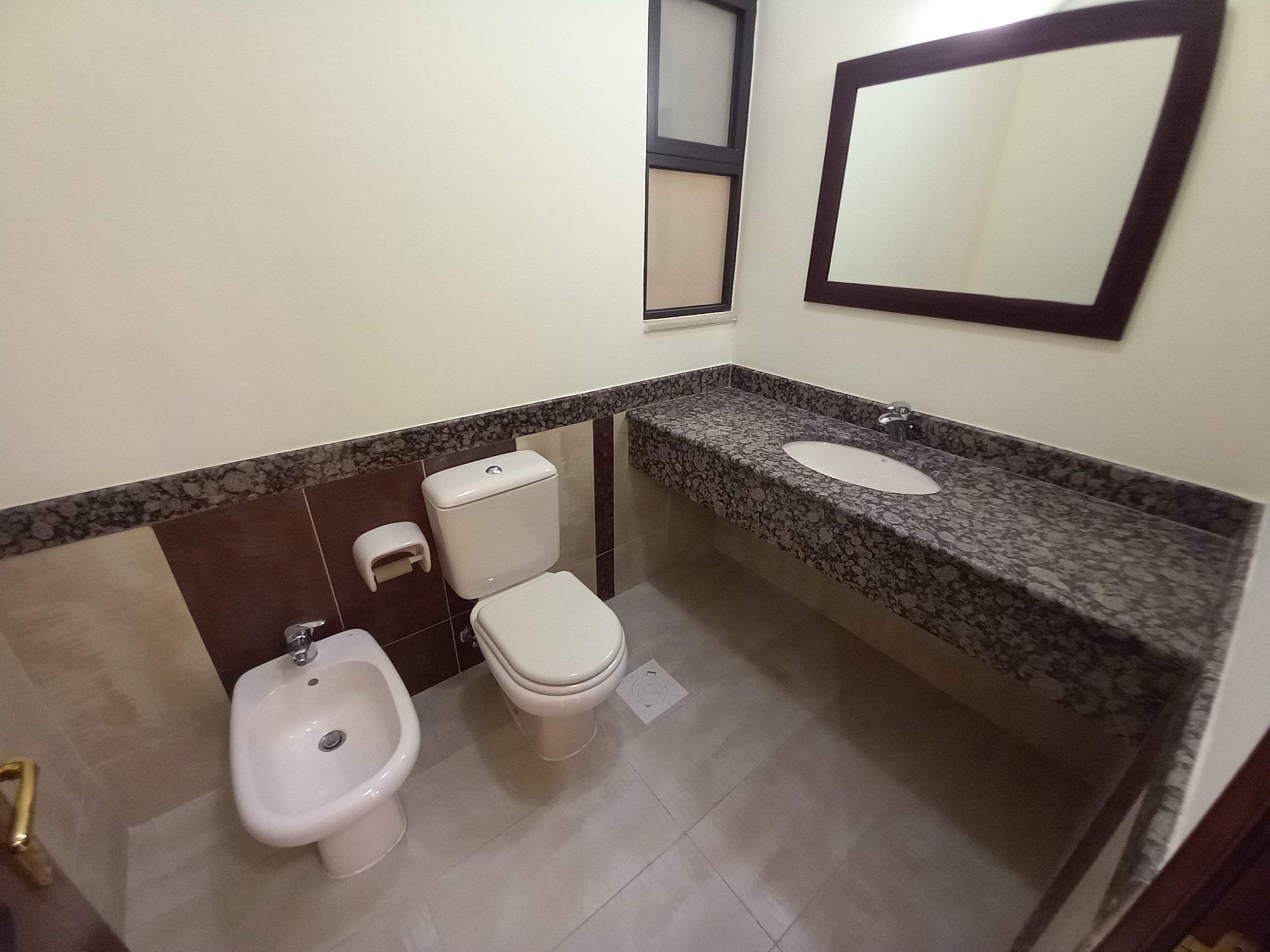 Spacious Luxury Apartment for Rent in Dair Ghbar - Property Image 4