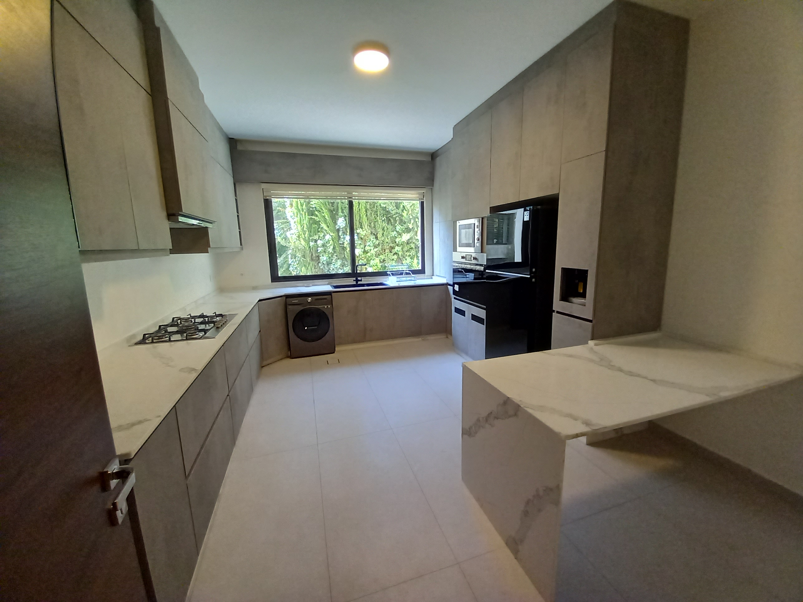 Super Deluxe Ground-Floor Apartment For Rent in Abdoun - Property Image 4