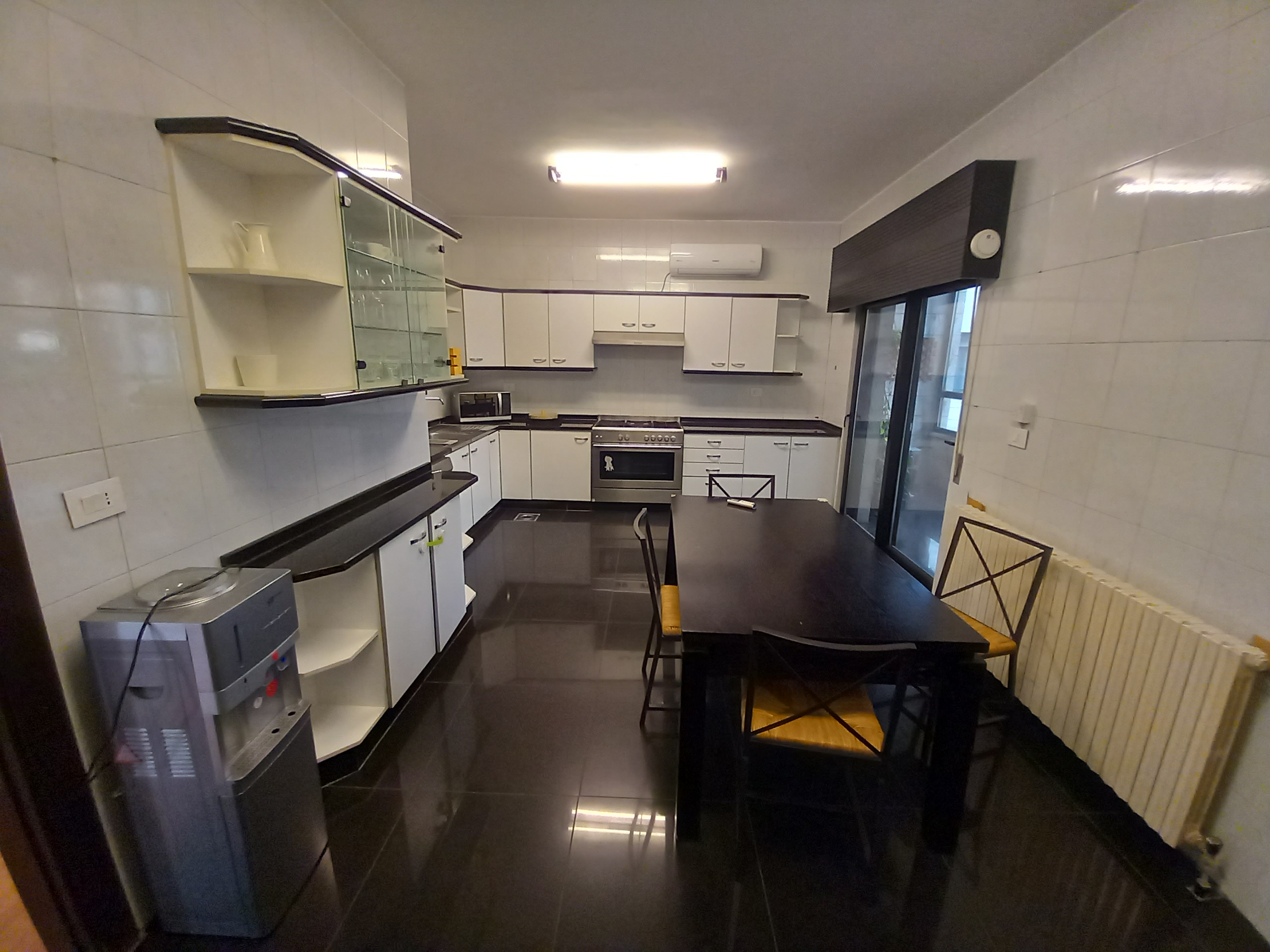 A Prime Rooftop Apartment For Rent in the Prestigious Swaifiyeh Area - Property Image 4