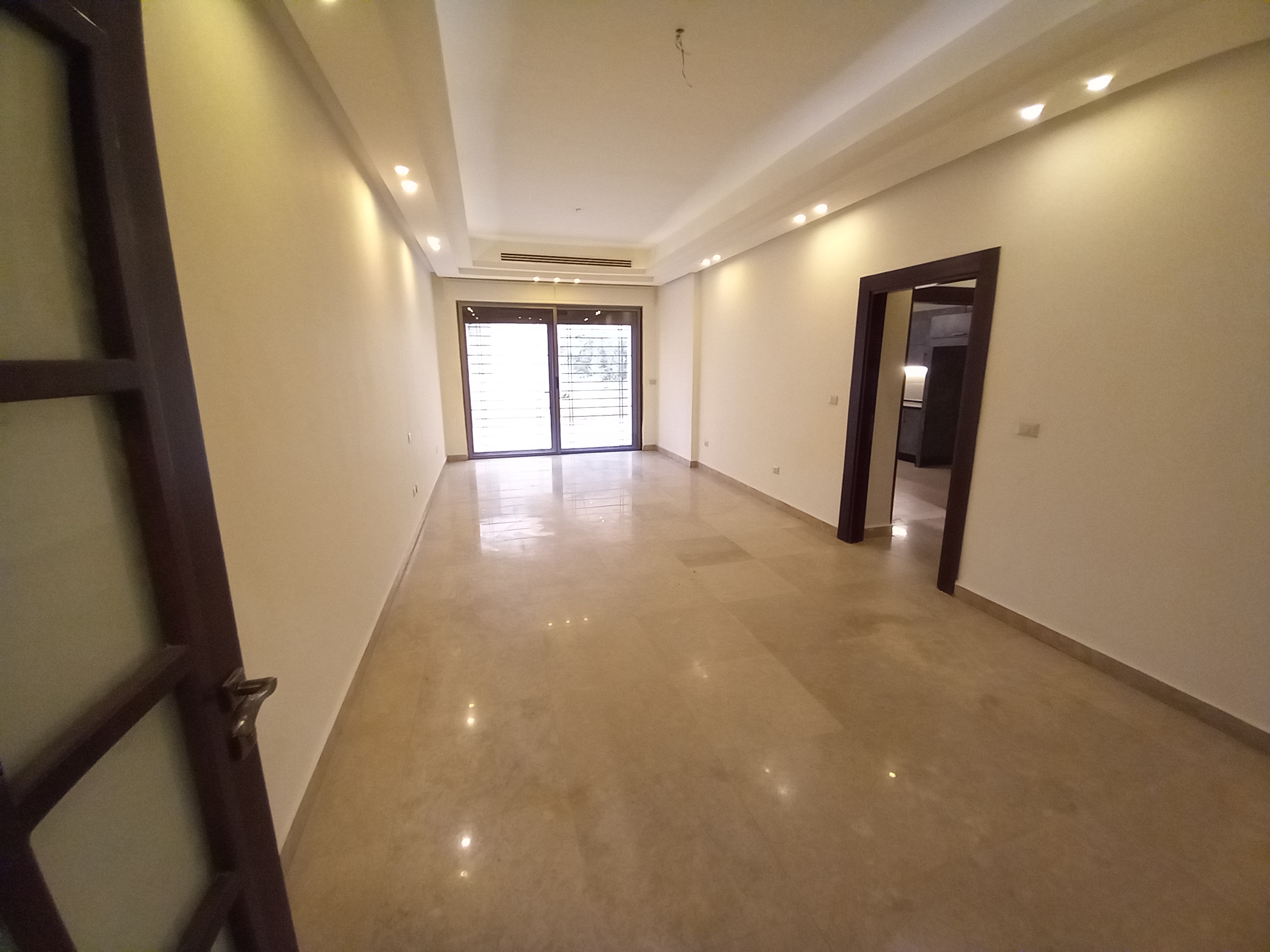 Ground floor apartment available for rent in  Dair Ghbar. - Property Image 4