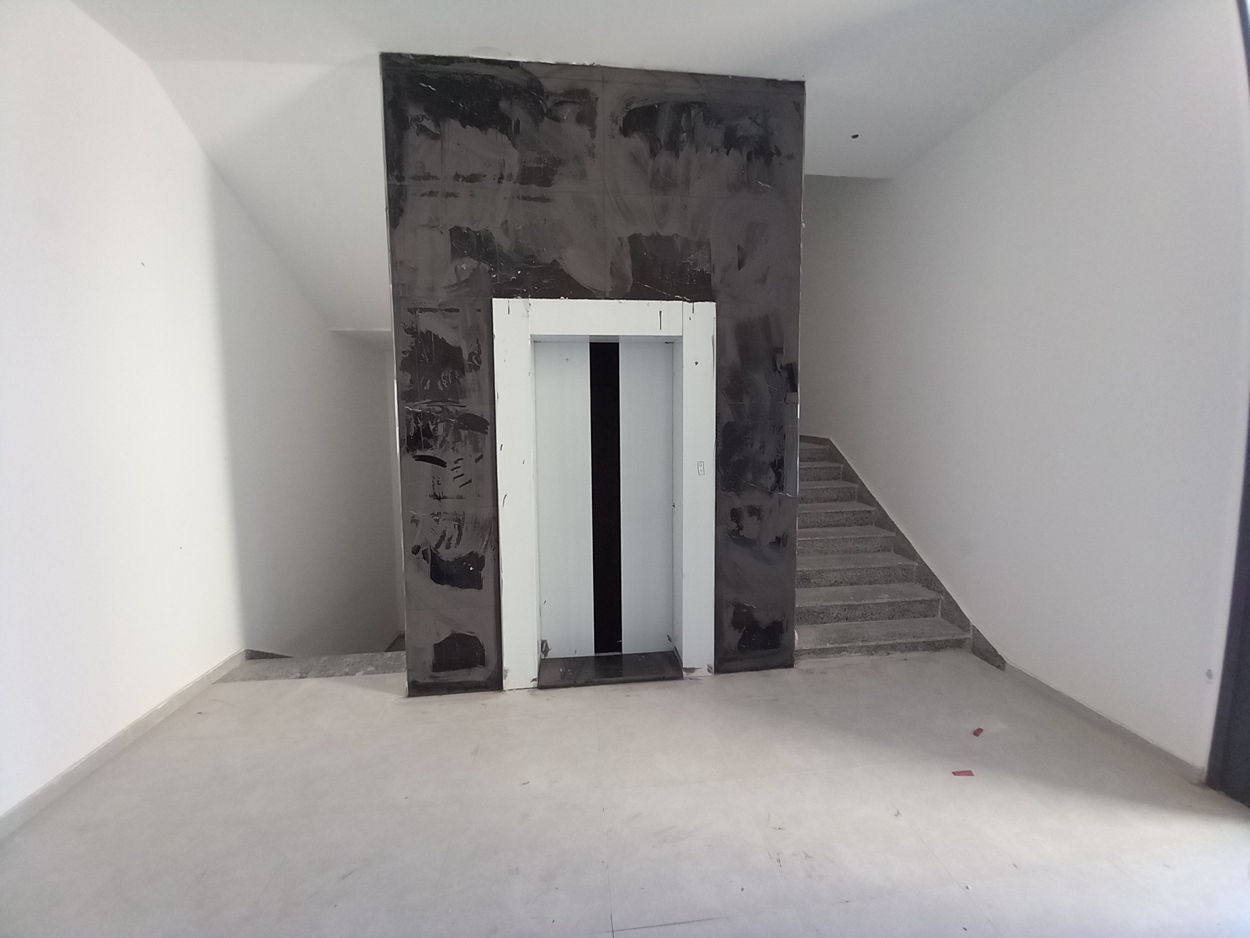 Commercial shops under construction in a prime location in Al-fuhays, suitable for banks, restaurants, and cafés – a great investment opportunity. - Property Image 2