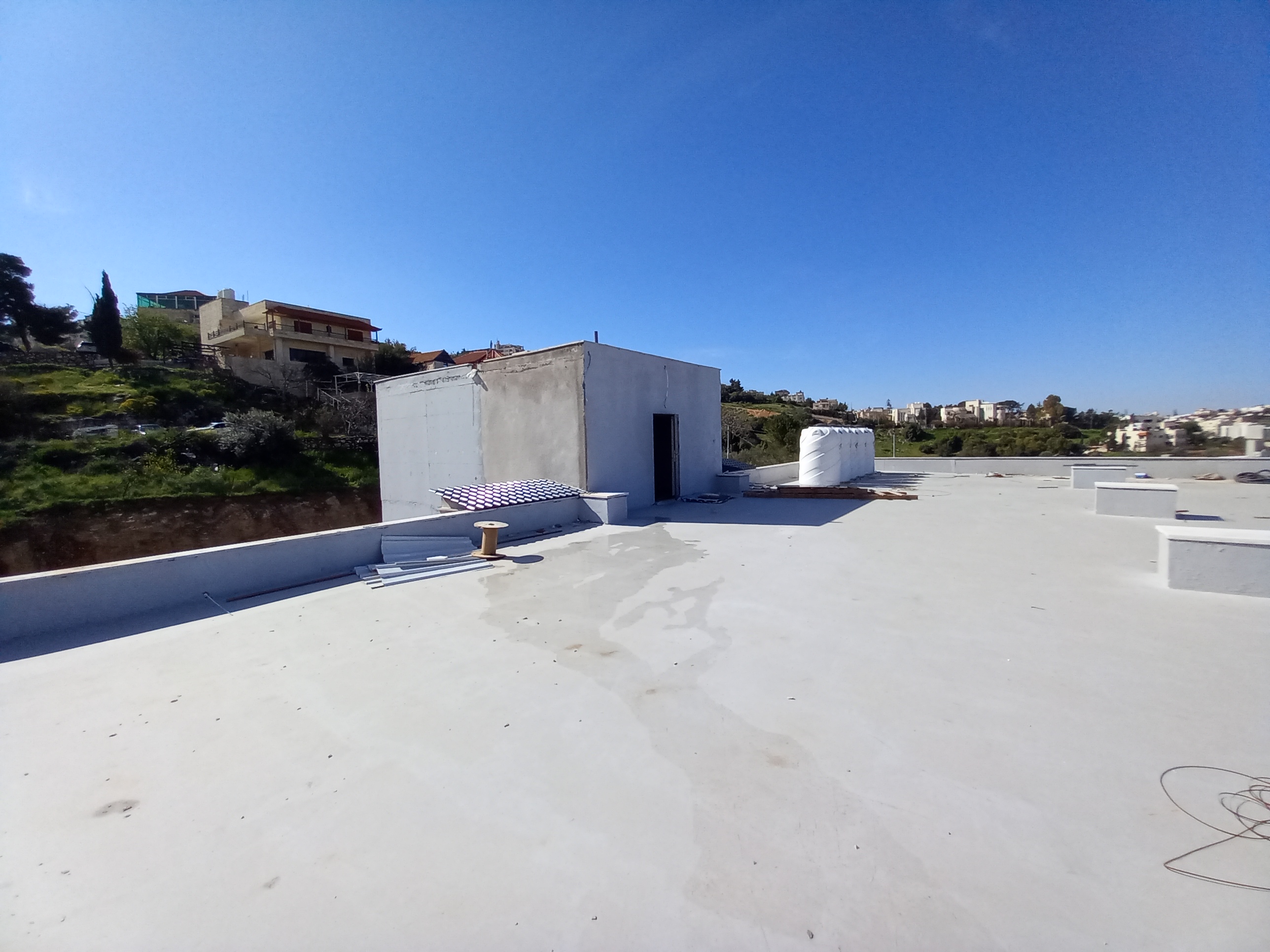 Commercial shops under construction in a prime location in Al-fuhays, suitable for banks, restaurants, and cafés – a great investment opportunity. - Property Image 7