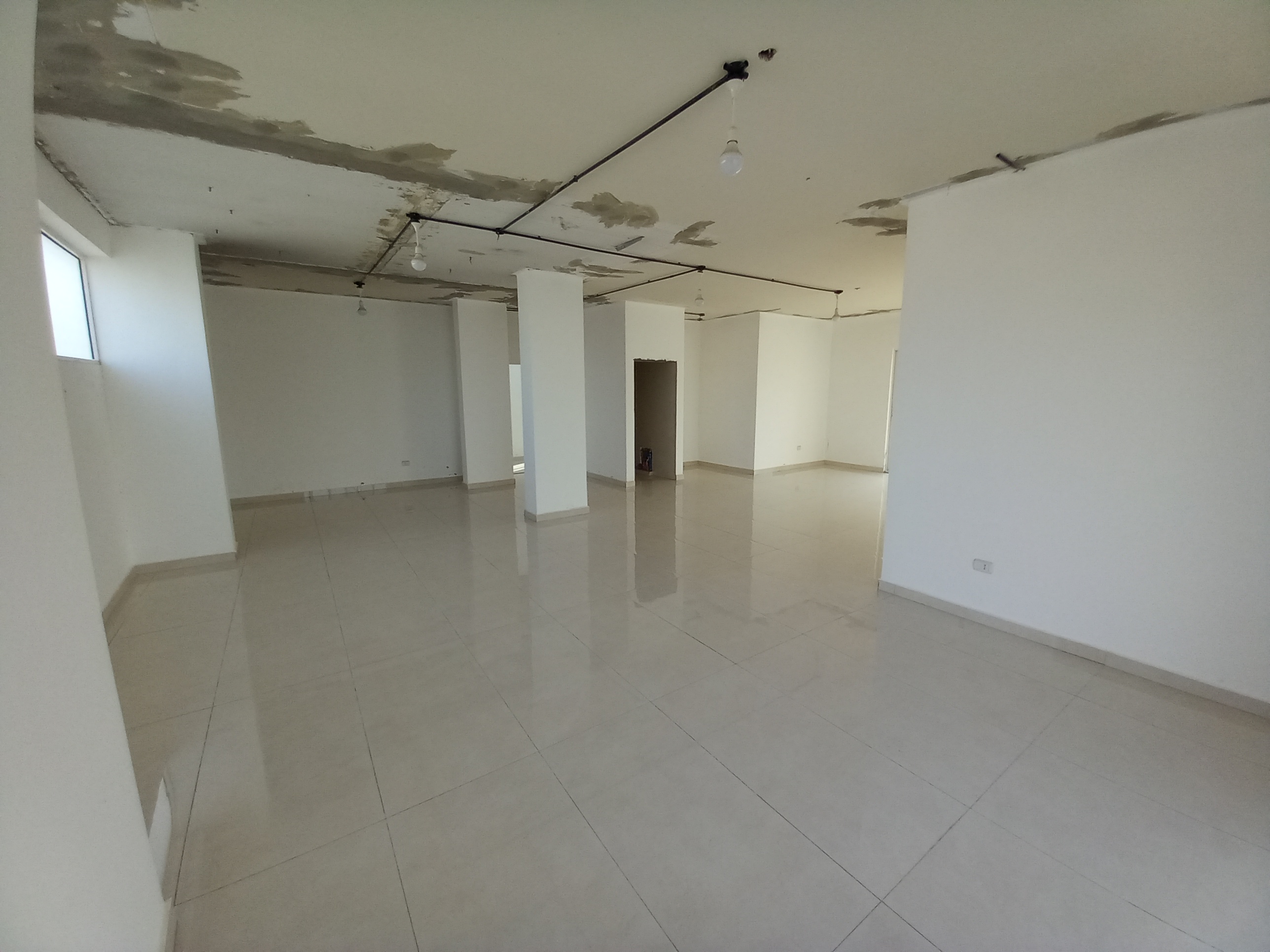 Modernly finished commercial offices available for rent in Abdoun. - Property Image 5